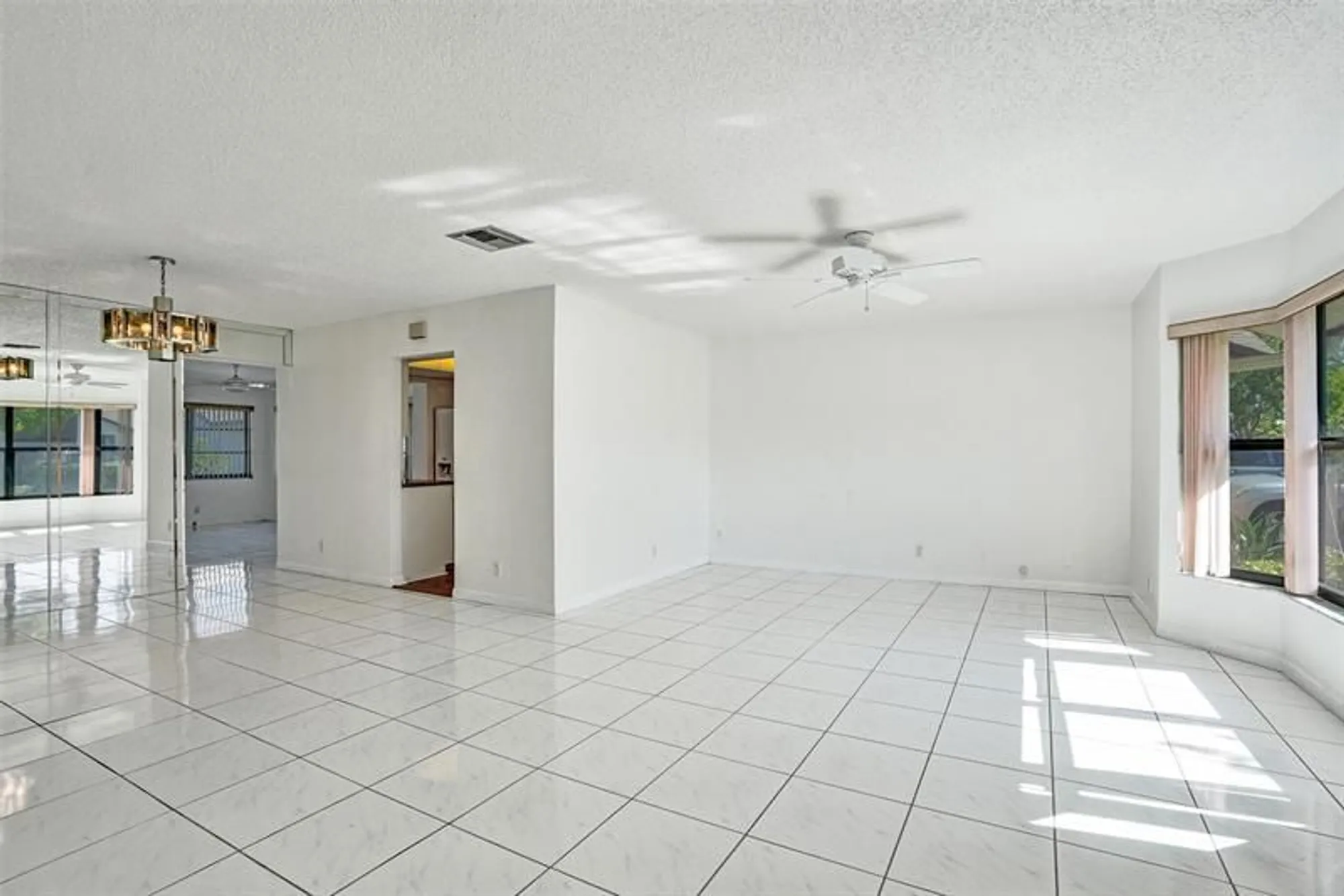 Property Slideshow image 4 of 68 | 2359 sw 16th dr, Deerfield Beach, FL, 33442