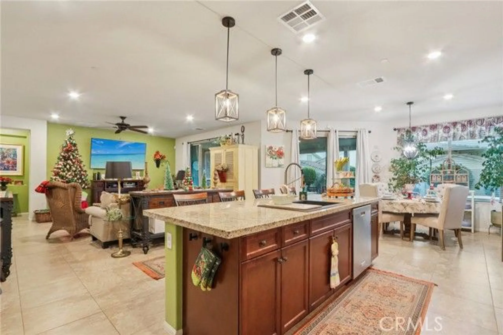 Property Slideshow image 20 of 75 | 1639 via simpatico, Hemet, CA, 92545
