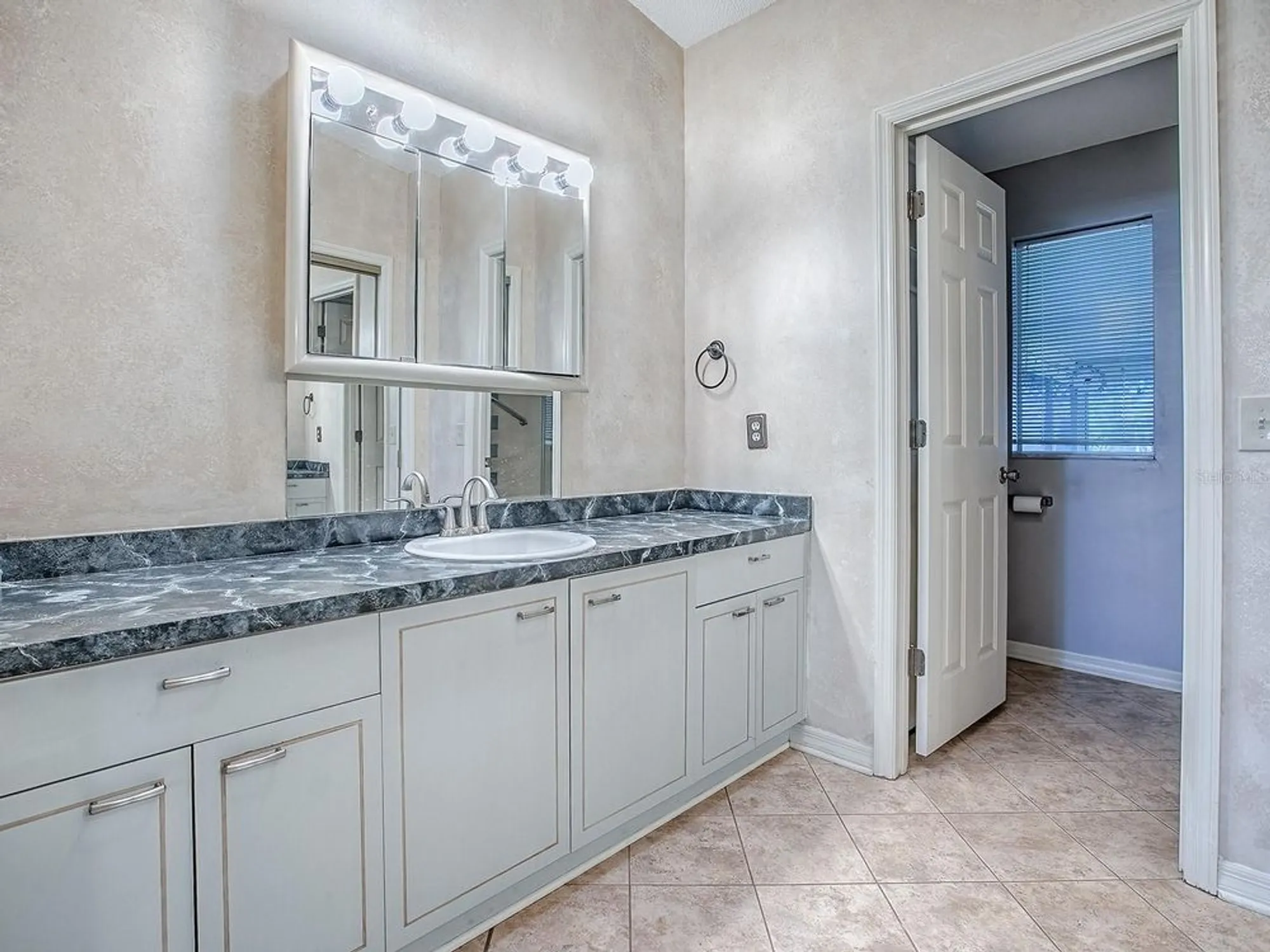 Property Slideshow image 19 of 44 | 1133 del toro dr, The Villages, FL, 32159