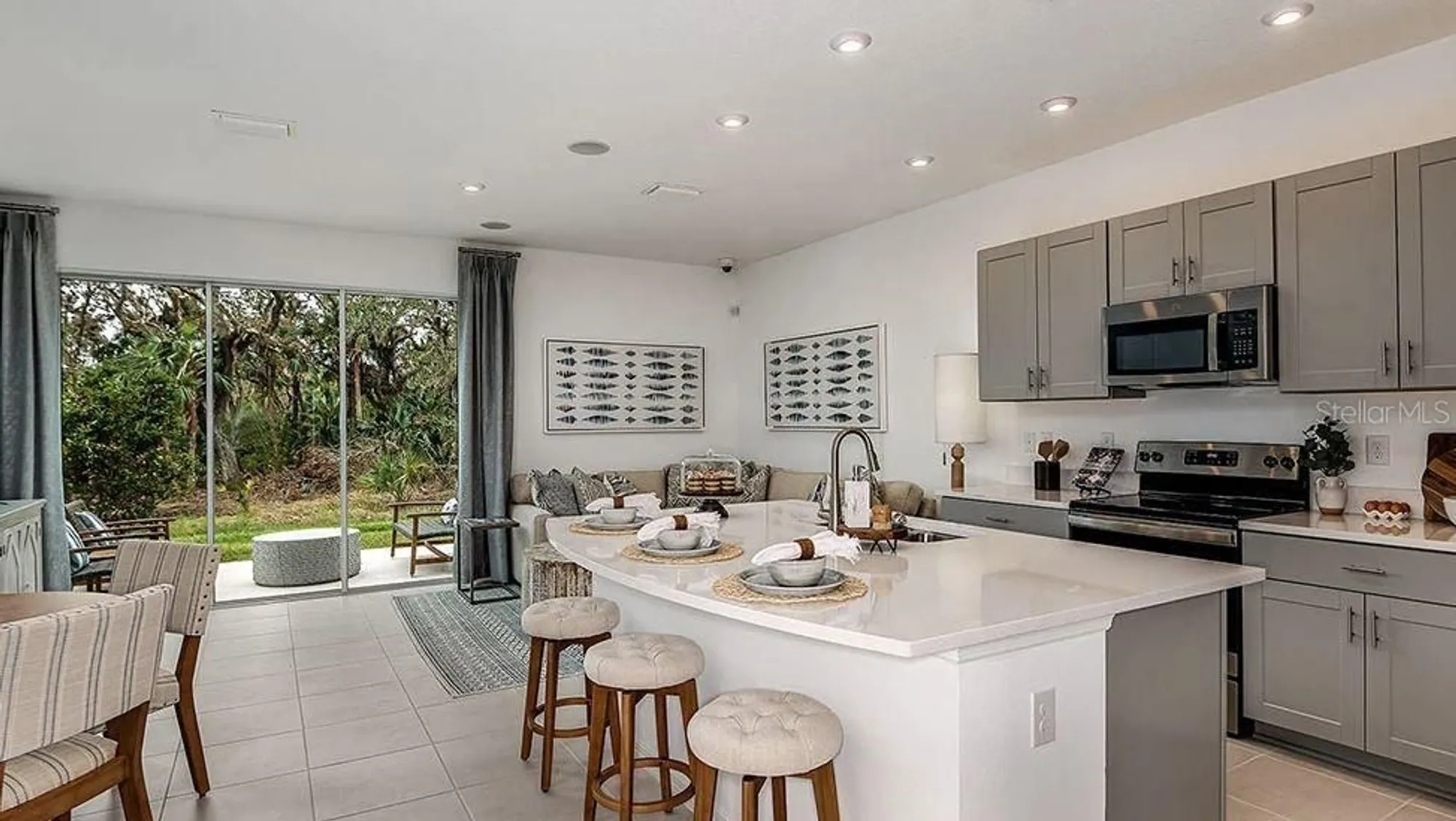 Property Slideshow image 5 of 33 | 15184 cuzcorro ct, Nokomis, FL, 34275