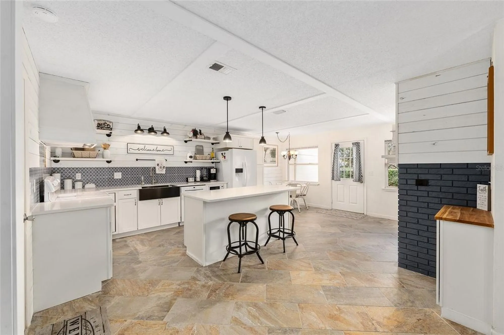 Property Slideshow image 17 of 37 | 8580 sw 97th lane rd b, Ocala, FL, 34481