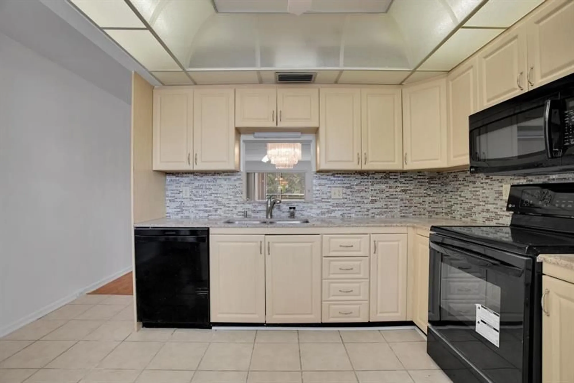 Property Slideshow image 7 of 31 | 2006 granada dr n2, Coconut Creek, FL, 33066