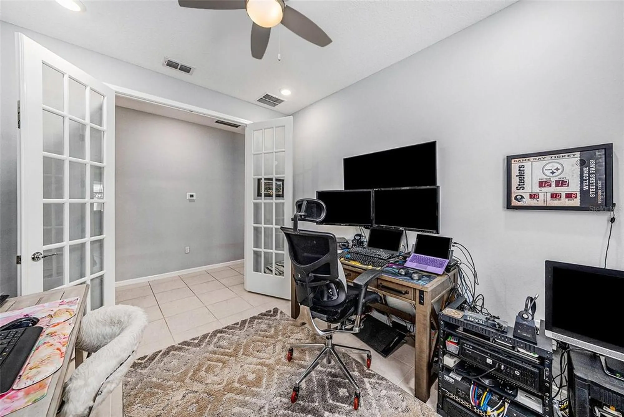 Property Slideshow image 19 of 30 | 19865 sea glass cir, Land O Lakes, FL, 34638