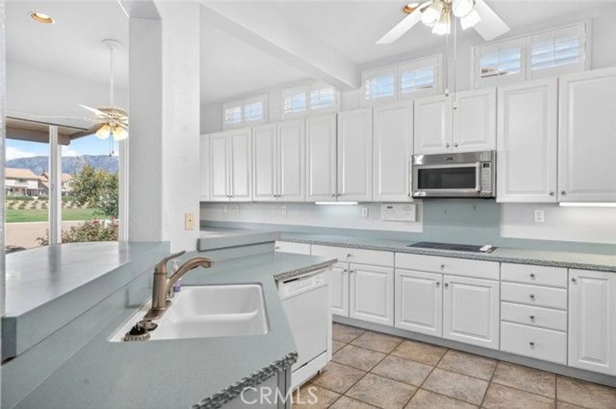 Property Slideshow image 21 of 69 | 5098 singing hills dr, Banning, CA, 92220