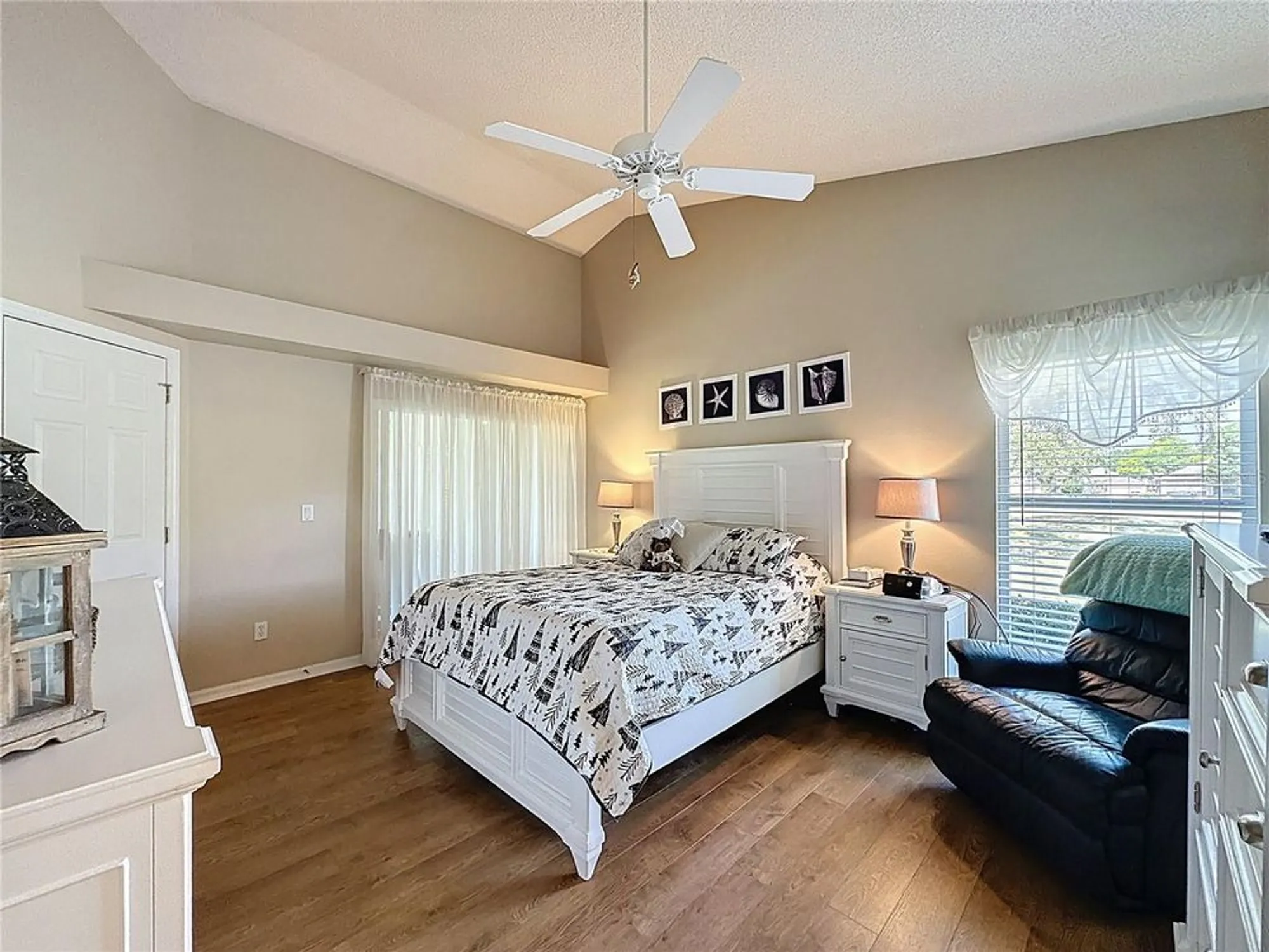 Property Slideshow image 23 of 69 | 3706 doune way, Clermont, FL, 34711