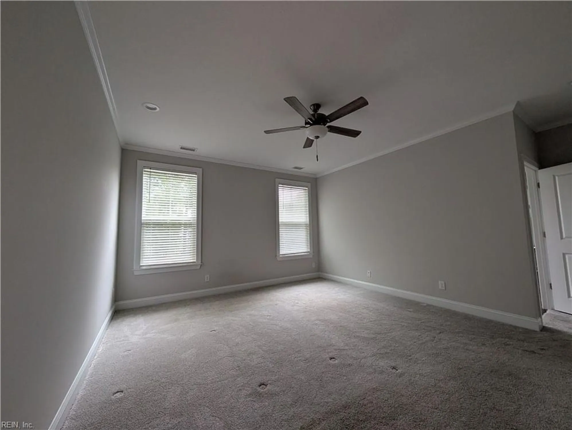 Property Slideshow image 9 of 18 | 4644 longleaf pl, Chesapeake, VA, 23321