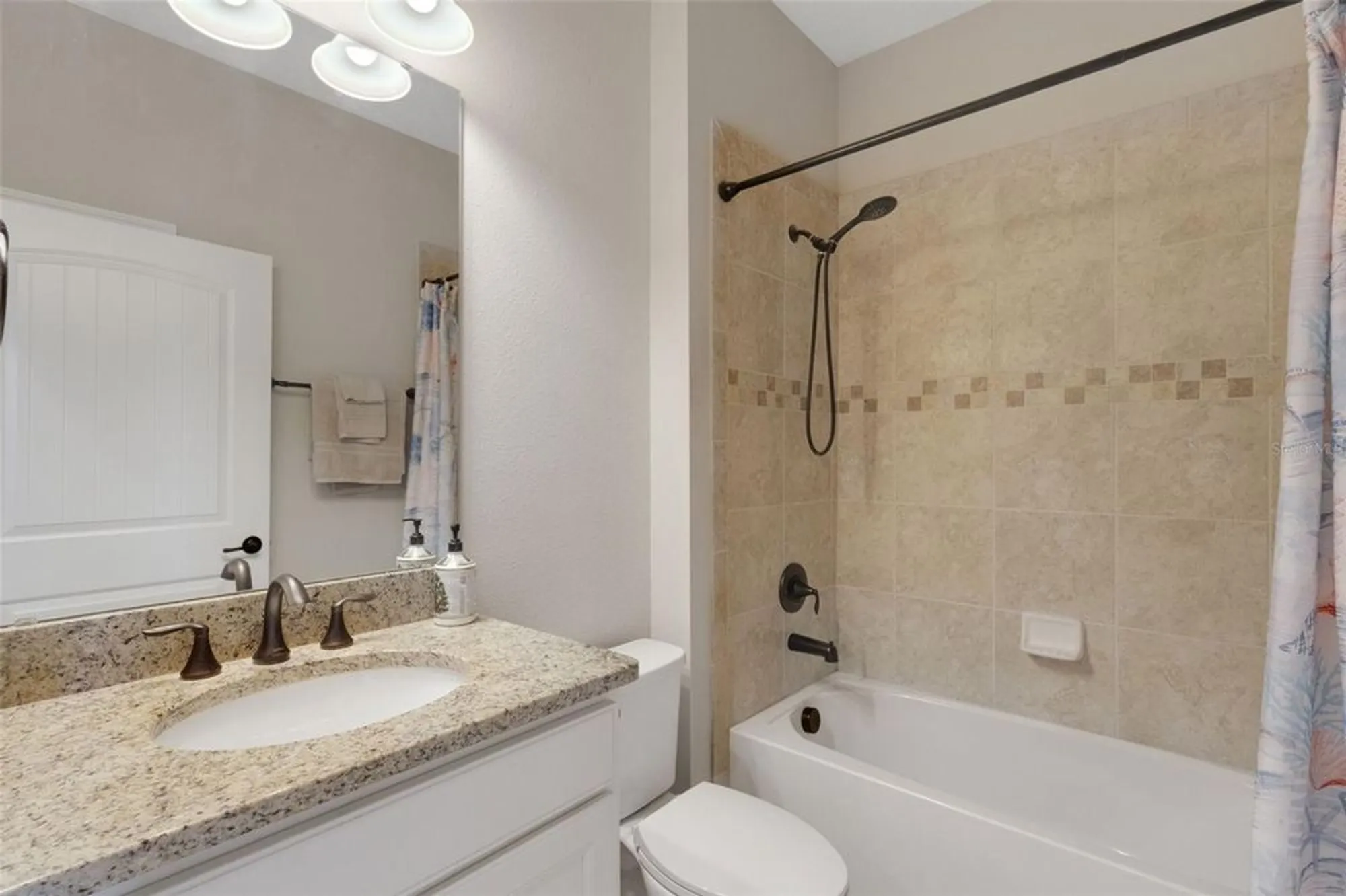 Property Slideshow image 31 of 70 | 613 cantabria dr, Davenport, FL, 33837
