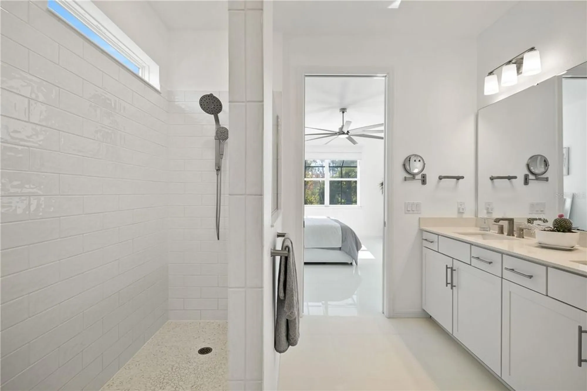 Property Slideshow image 23 of 70 | 15162 canopy cove dr, Winter Garden, FL, 34787