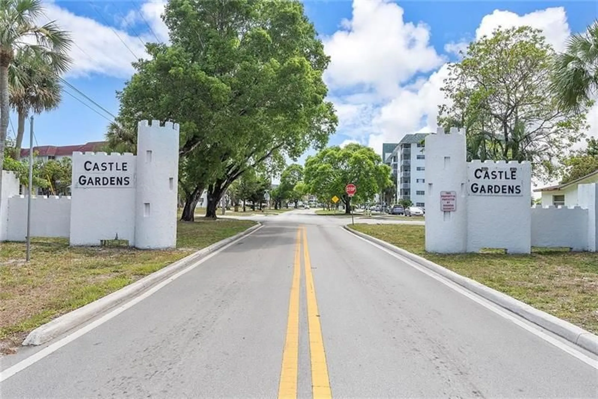 Property Slideshow image 3 of 6 | 4851 nw 21st st 403, Lauderhill, FL, 33313