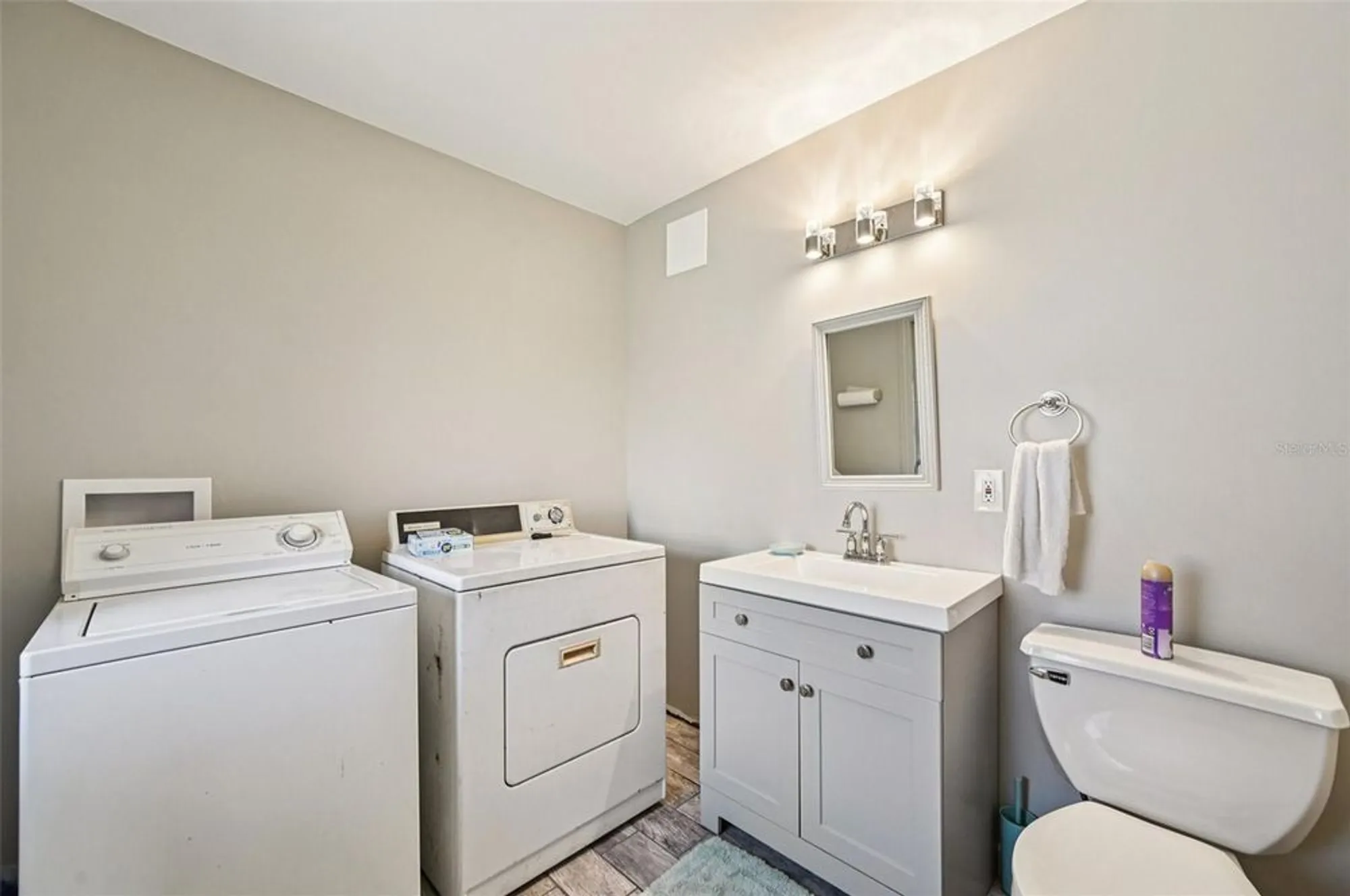 Property Slideshow image 14 of 48 | 722 tam o shanter ave, Sun City Center, FL, 33573