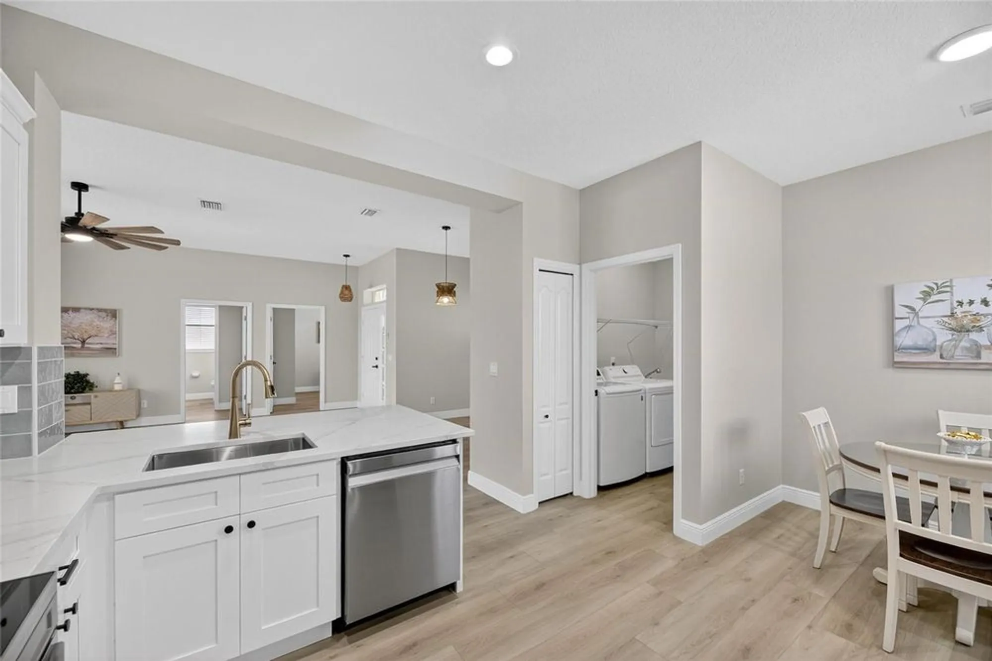 Property Slideshow image 12 of 49 | 1103 villeroy dr, Sun City Center, FL, 33573