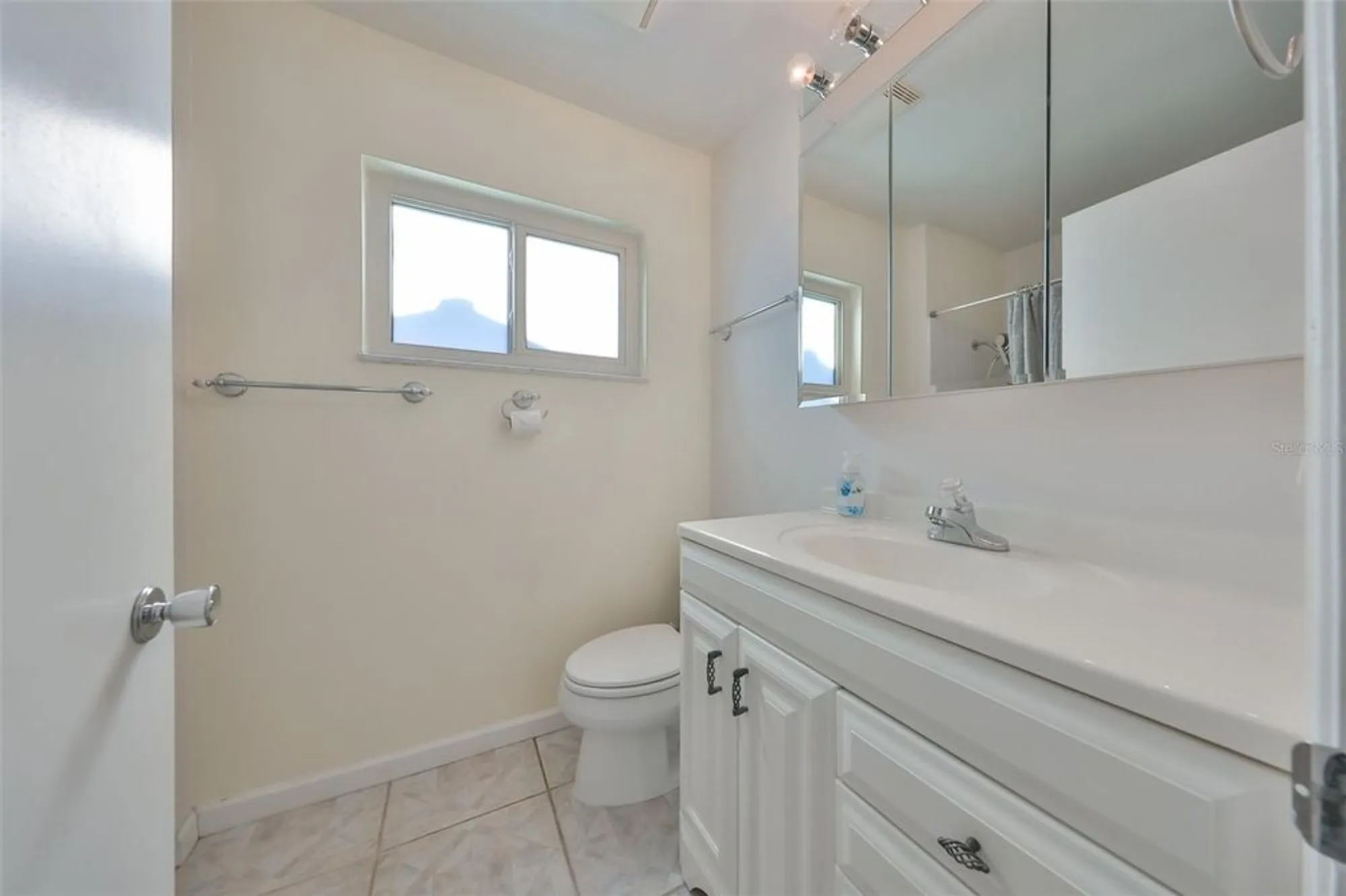 Property Slideshow image 27 of 52 | 1818 danbury dr, Sun City Center, FL, 33573