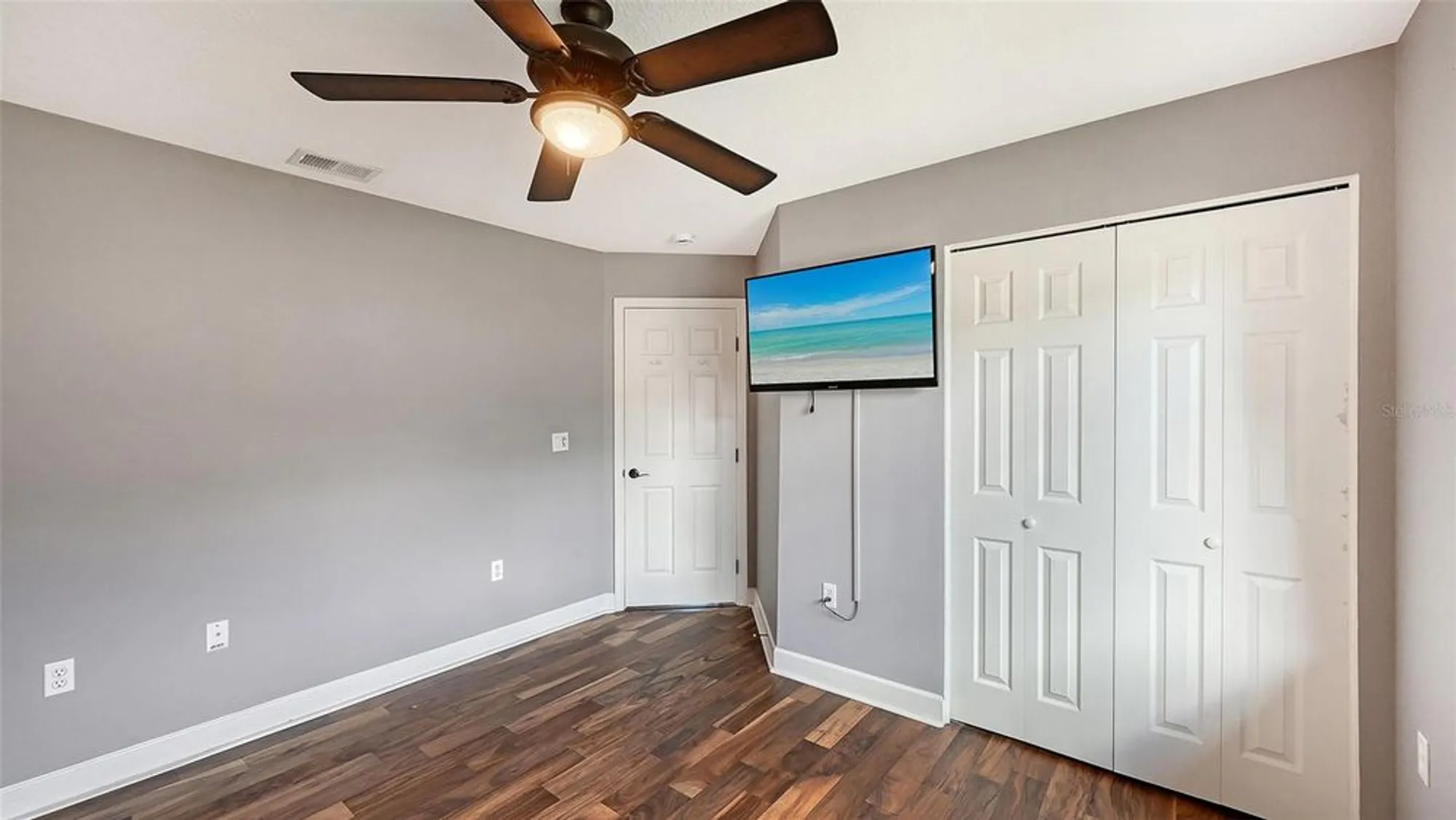 Property Slideshow image 30 of 64 | 8010 conservatory dr, Sarasota, FL, 34243