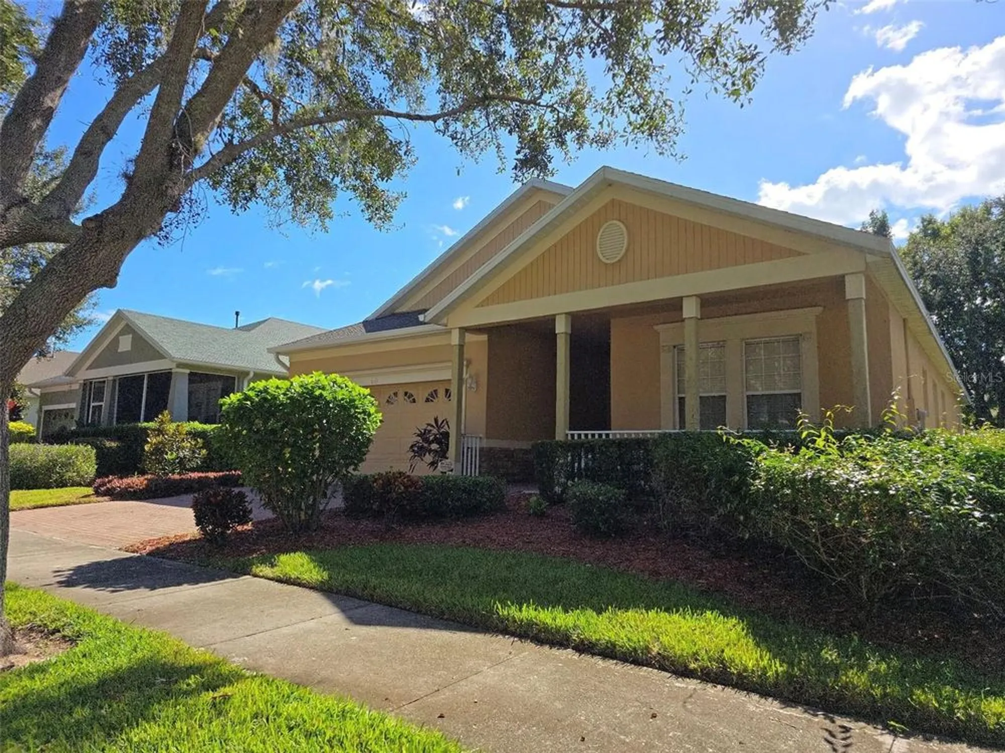 Property Slideshow image 2 of 49 | 108 crescent moon dr, Groveland, FL, 34736