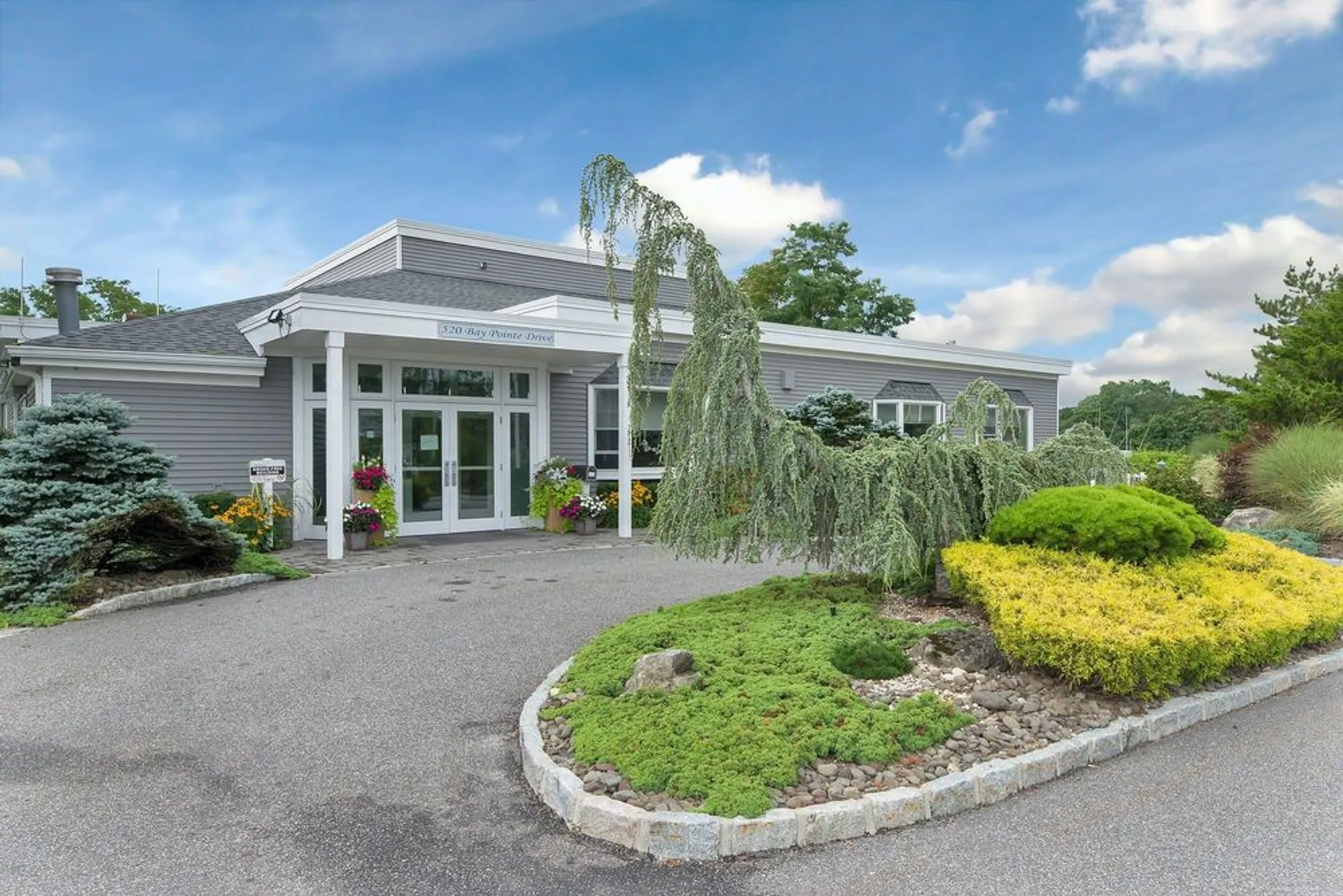 Property Slideshow image 22 of 30 | 279 dockside ct, Moriches, NY, 11955
