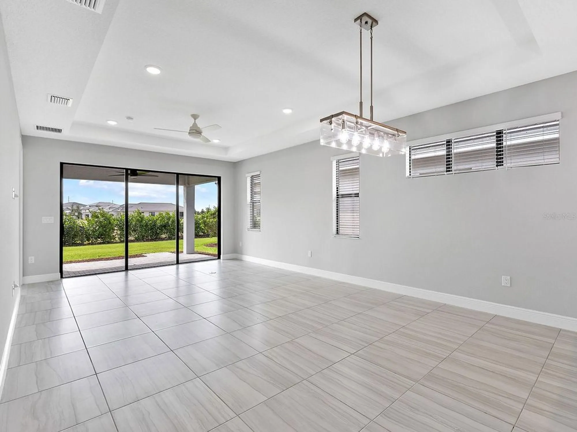 Property Slideshow image 8 of 57 | 4927 carova way, Bradenton, FL, 34211