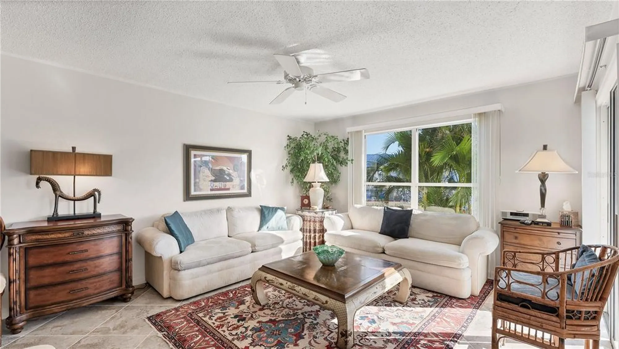 Property Slideshow image 5 of 54 | 983 sandpiper cir, Bradenton, FL, 34209