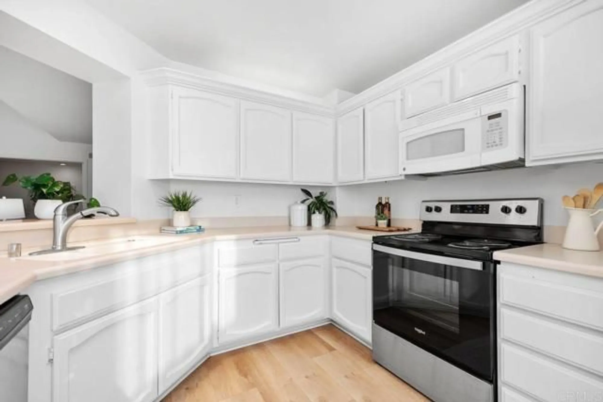 Property Slideshow image 12 of 52 | 7013 lavender way, Carlsbad, CA, 92011