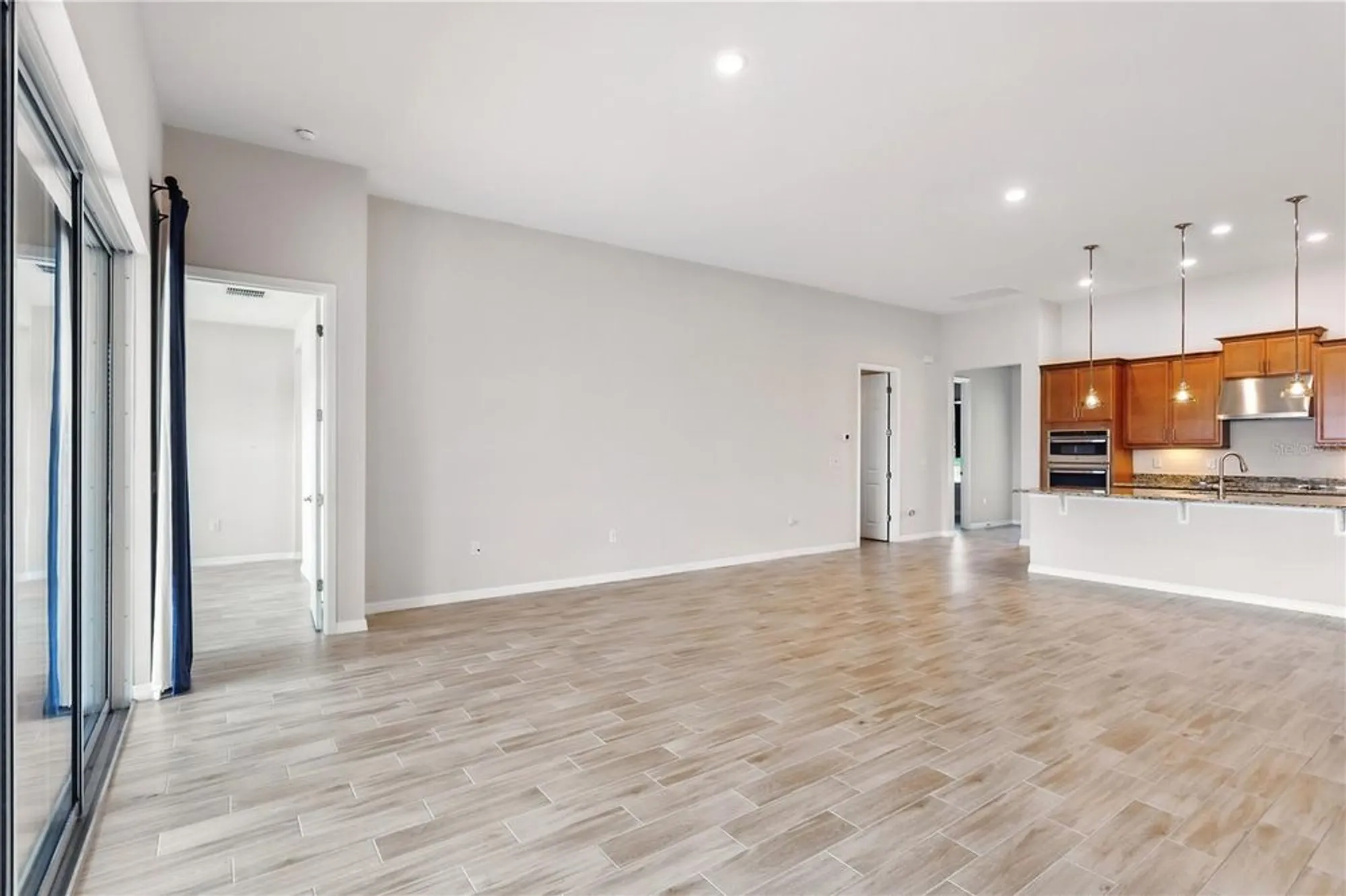 Property Slideshow image 7 of 37 | 142 olympus way, Kissimmee, FL, 34759