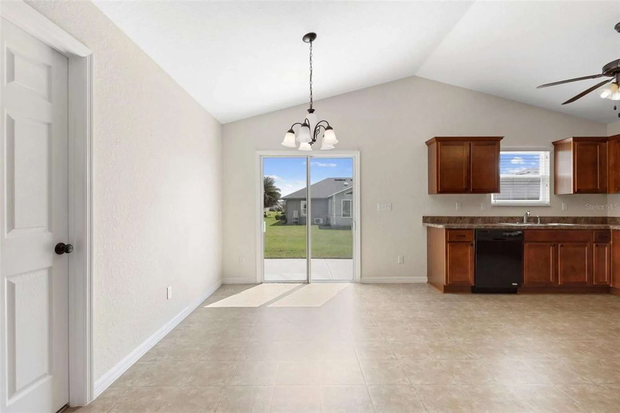 Property Slideshow image 14 of 42 | 11280 se 170th ln, Summerfield, FL, 34491