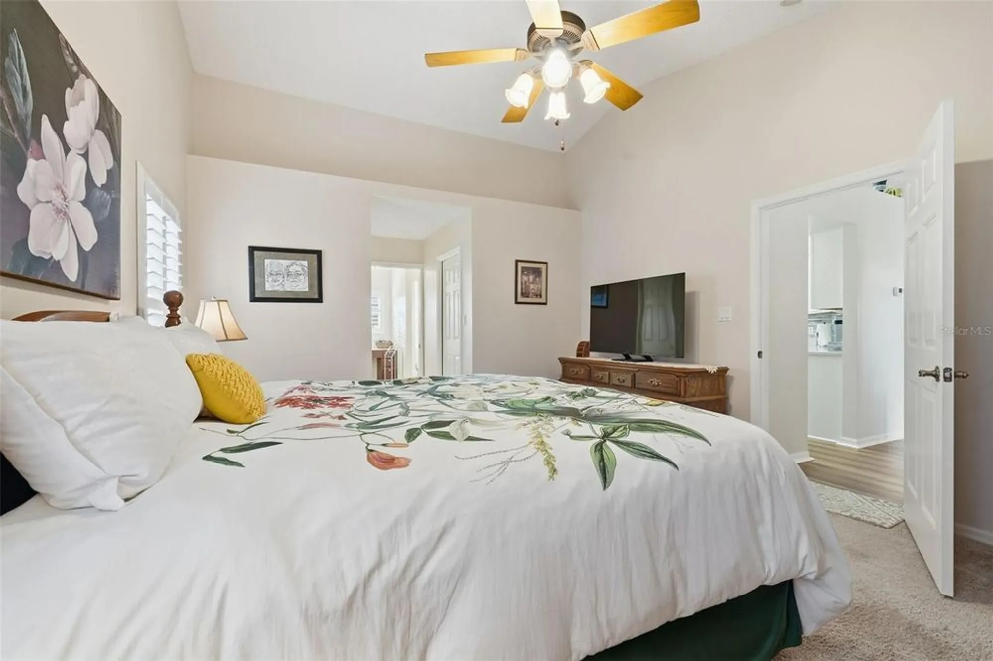 Property Slideshow image 33 of 65 | 25233 lost oak cir, Leesburg, FL, 34748