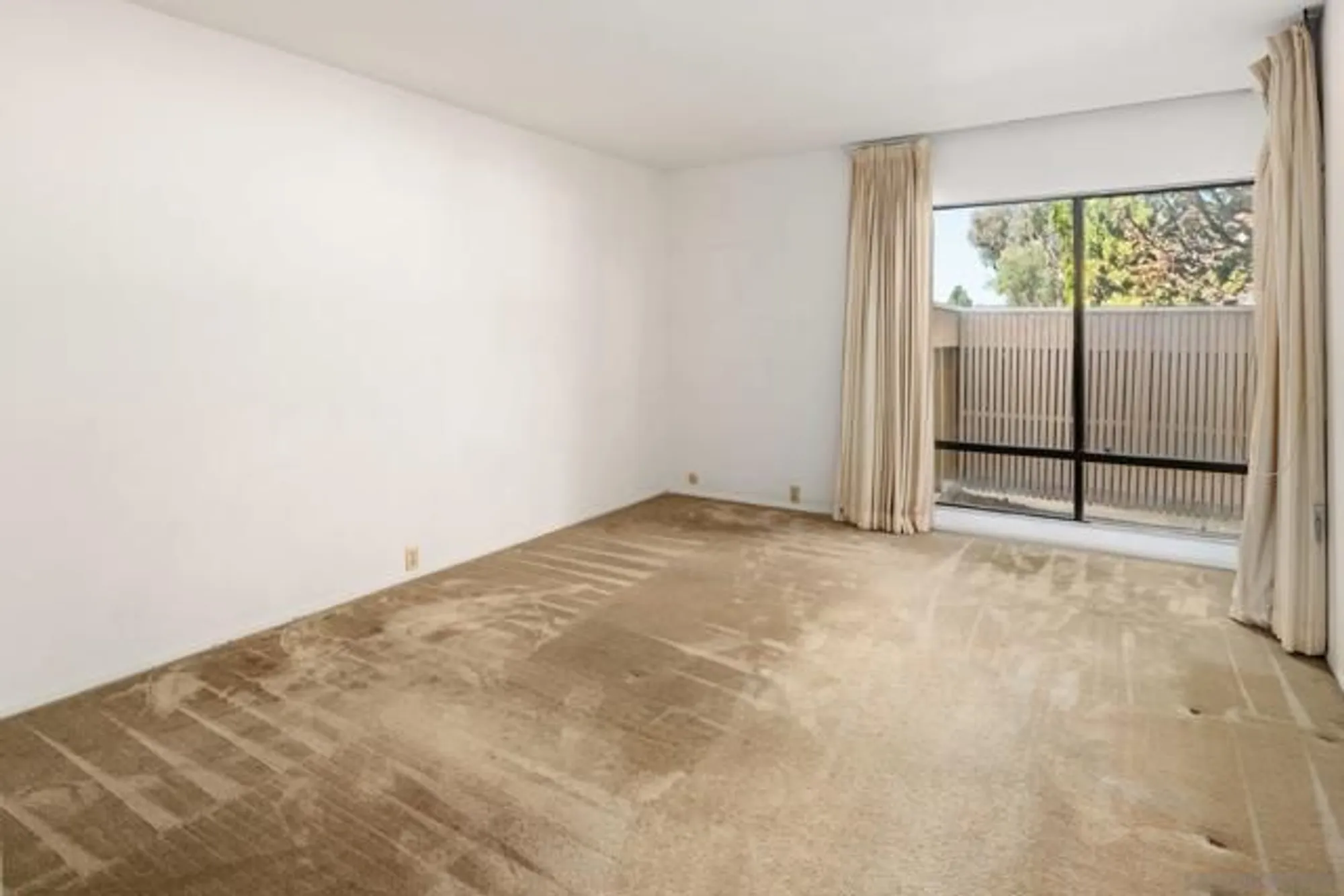 Property Slideshow image 9 of 28 | 12565 oaks north dr 115, San Diego, CA, 92128