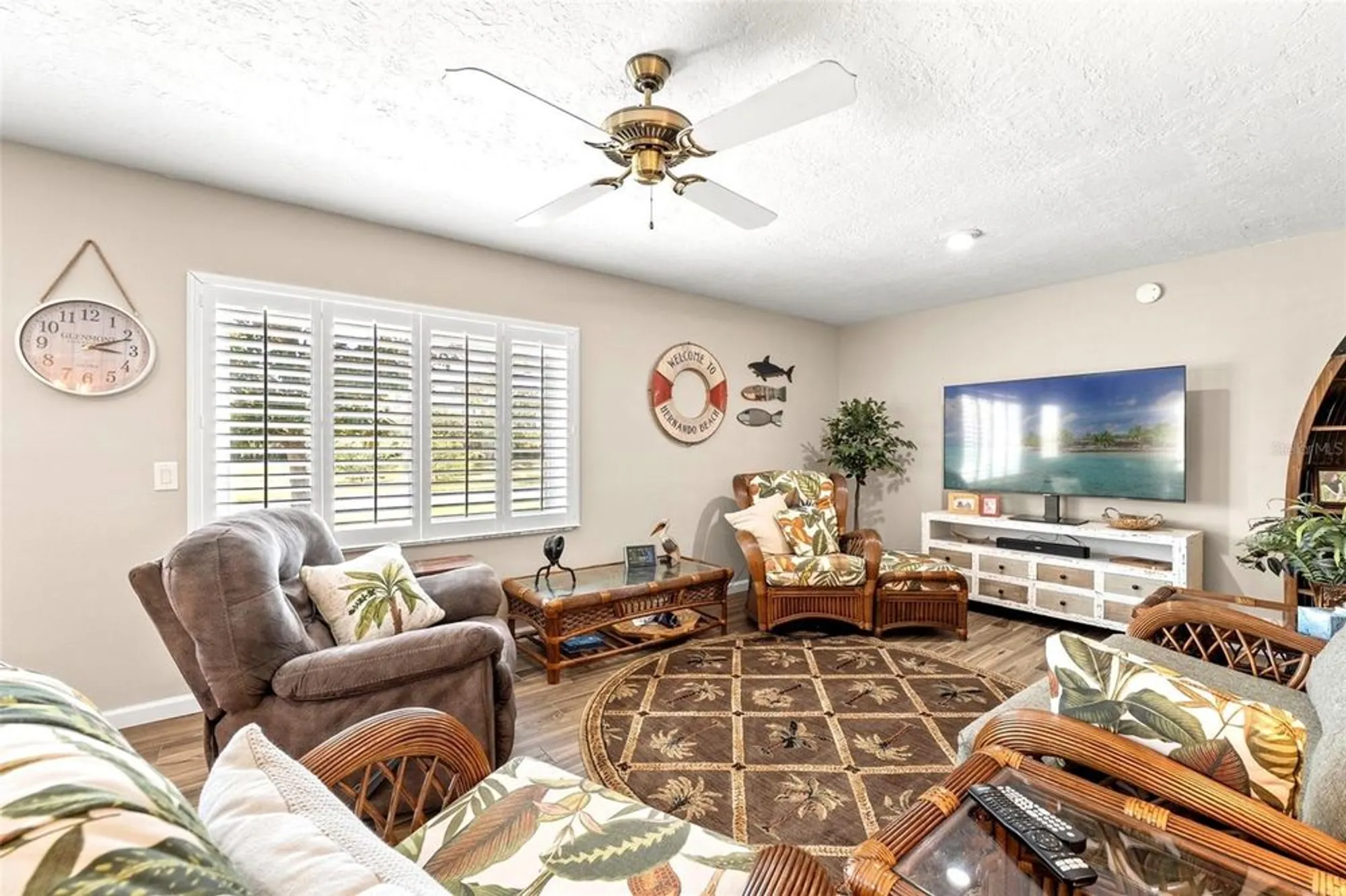 Property Slideshow image 11 of 48 | 6282 darien way, Spring Hill, FL, 34606