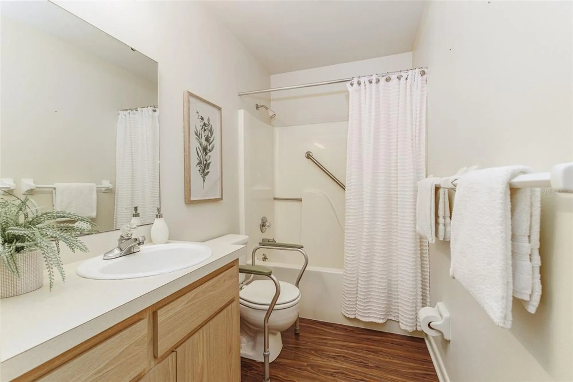 Property Slideshow image 20 of 40 | 4926 pleasant hollow trl, Lakeland, FL, 33811