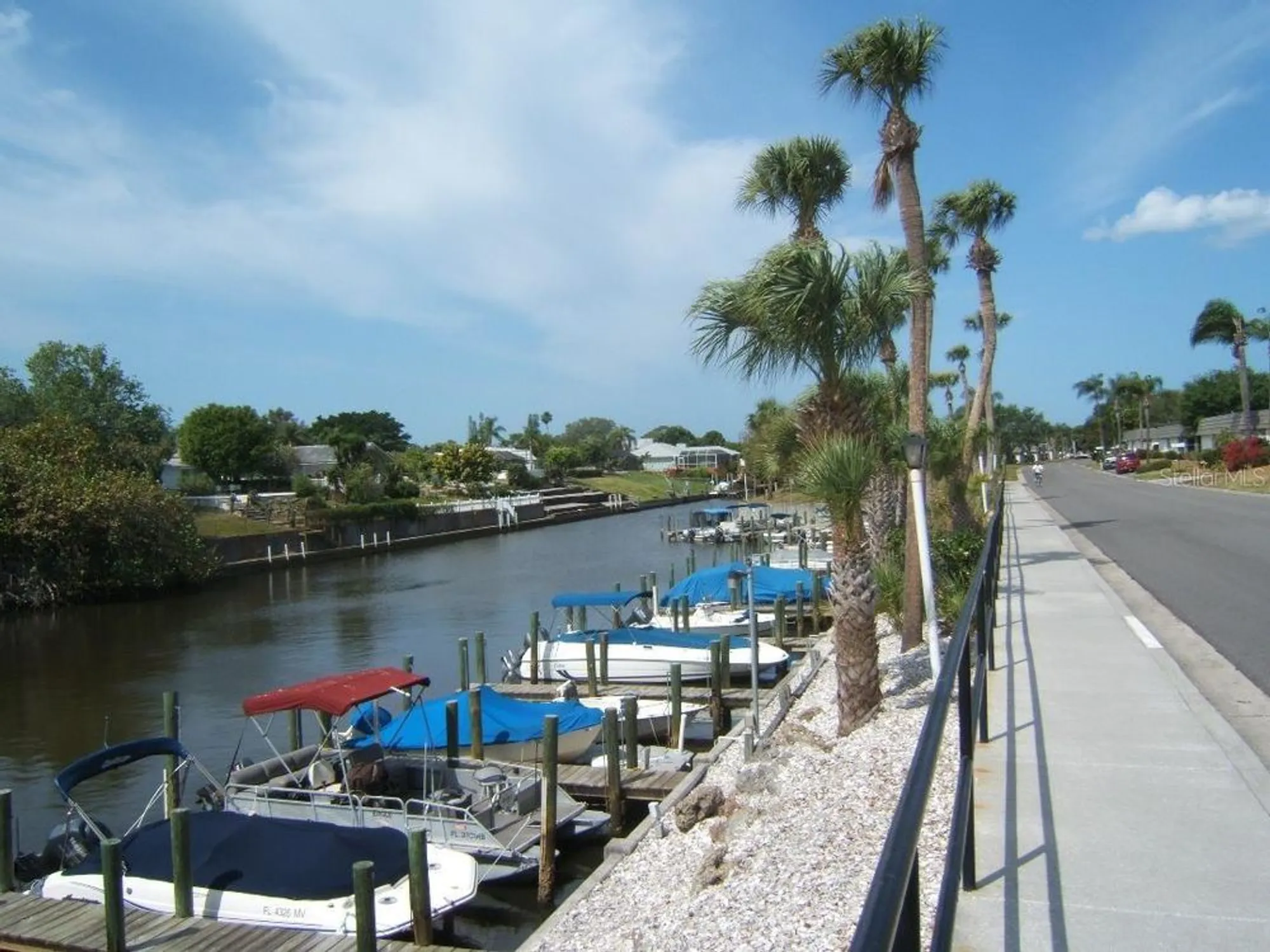 Property Slideshow image 24 of 26 | 5531 riverbluff cir # v9, Sarasota, FL, 34231