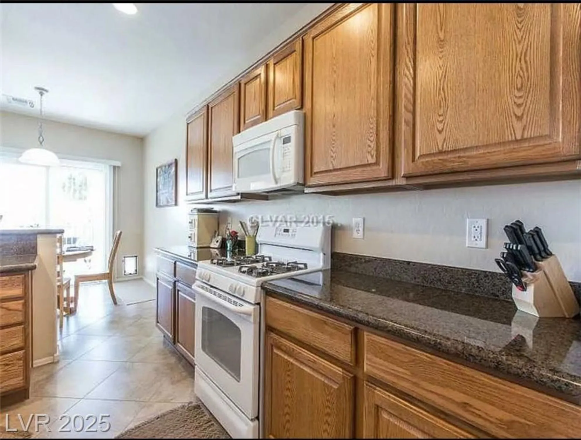Property Slideshow image 5 of 17 | 2473 luminous stars st, Henderson, NV, 89044