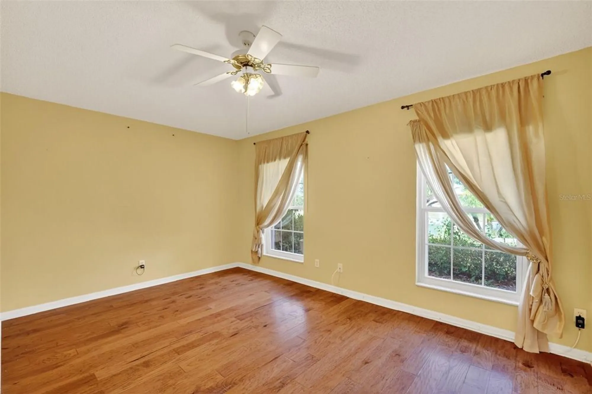 Property Slideshow image 30 of 69 | 21902 king henry ave, Leesburg, FL, 34748