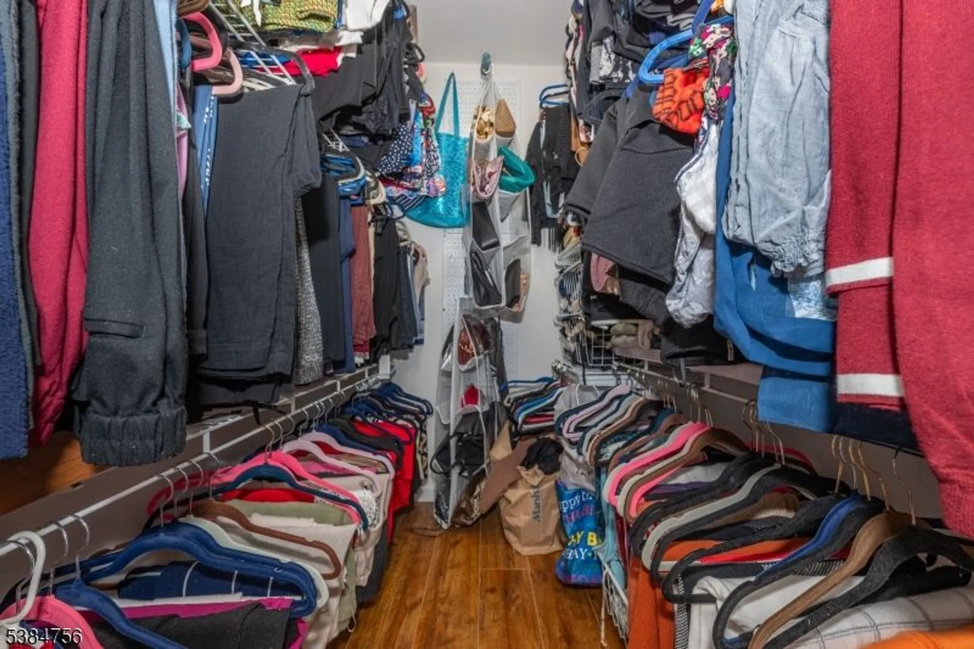 Property Slideshow image 12 of 24 | 14 ridgeview ln, Mount Arlington, NJ, 07856