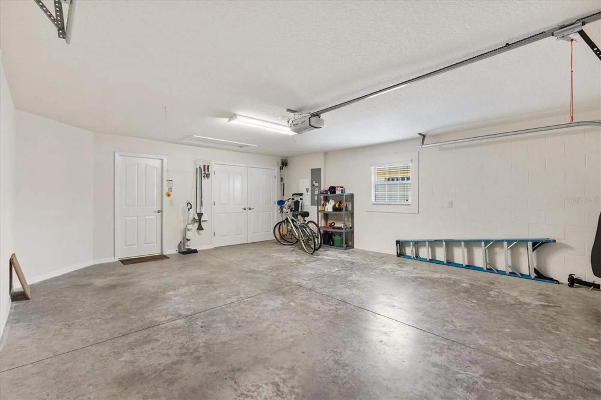 Property Slideshow image 32 of 42 | 3972 neighborly way, The Villages, FL, 32163