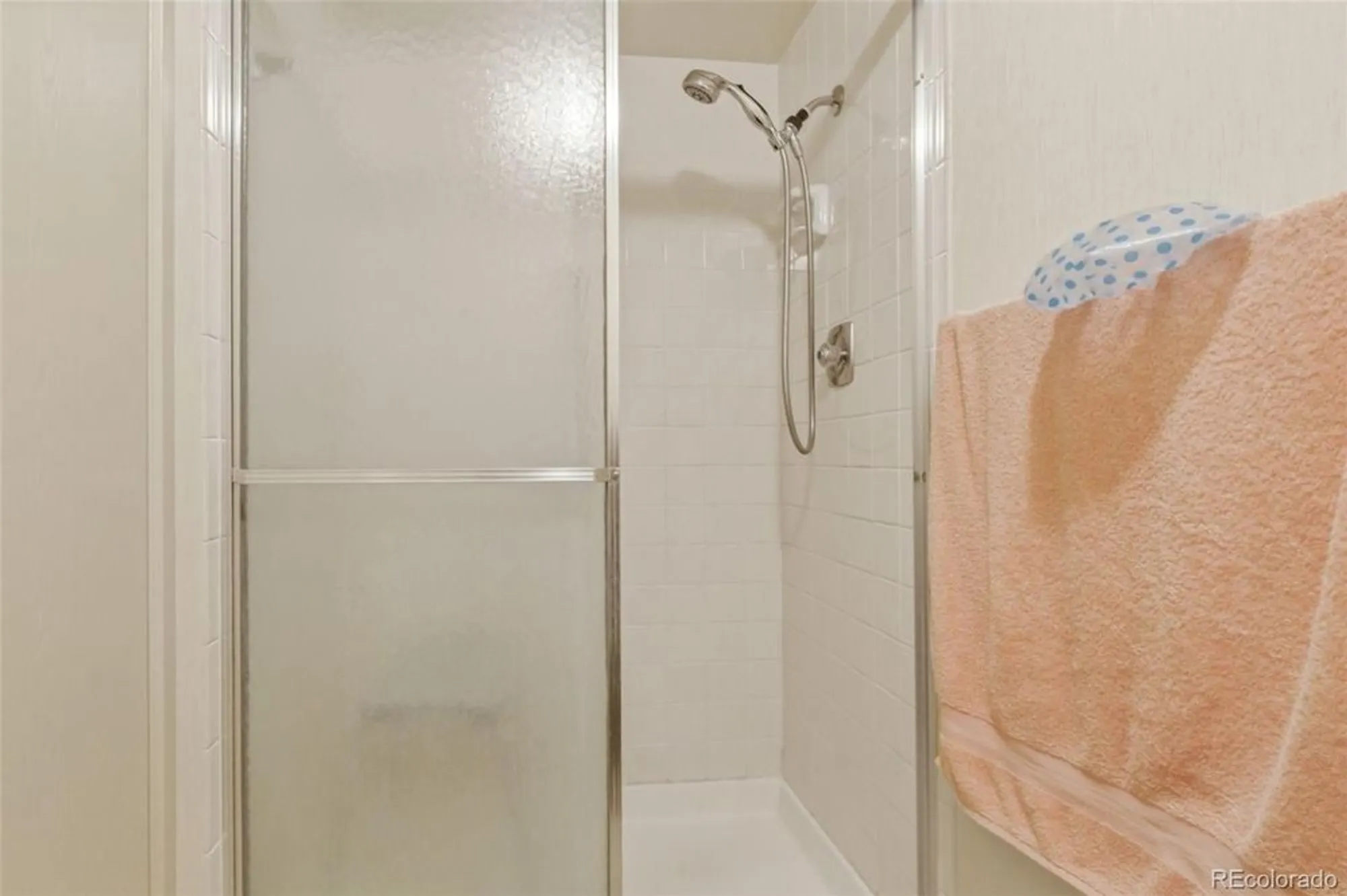 Property Slideshow image 18 of 45 | 14102 e linvale pl 405, Aurora, CO, 80014