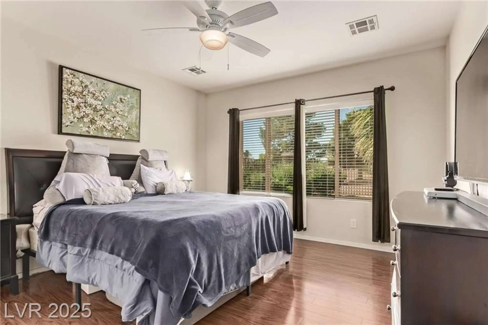 Property Slideshow image 10 of 65 | 3447 halter dr, Las Vegas, NV, 89122