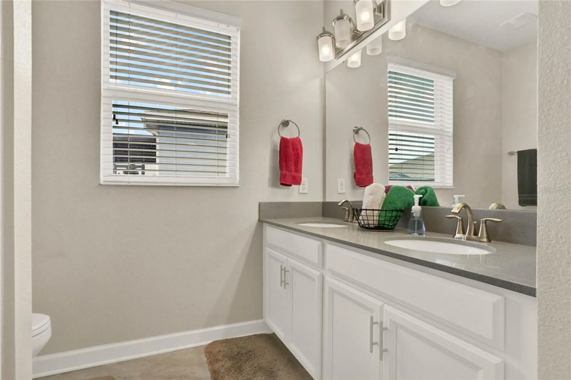 Property Slideshow image 28 of 59 | 3711 plymouth dr, Winter Haven, FL, 33884