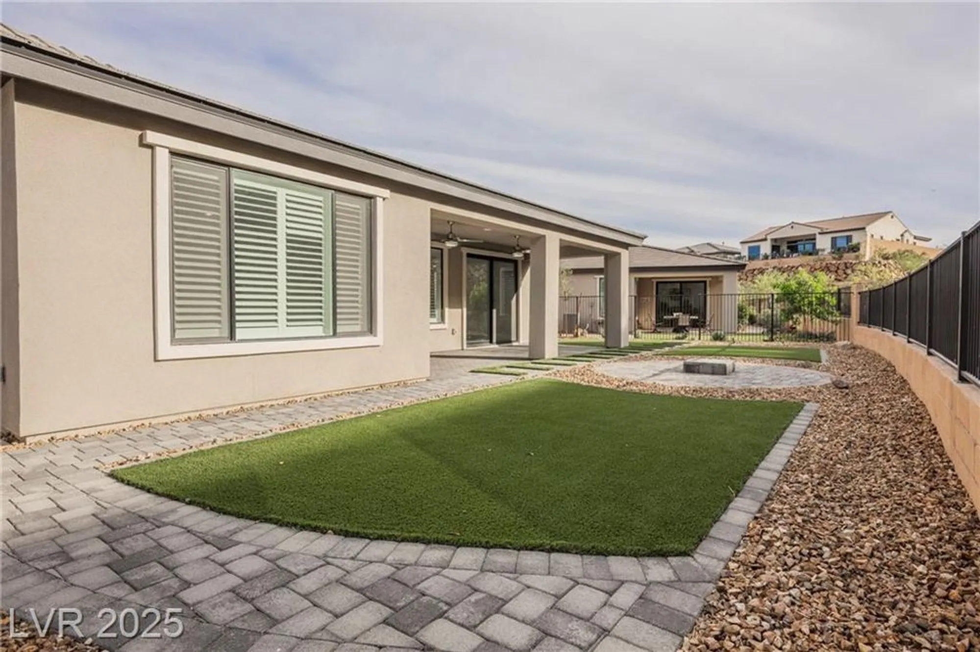 Property Slideshow image 20 of 24 | 19 desert ivy ln, Henderson, NV, 89011