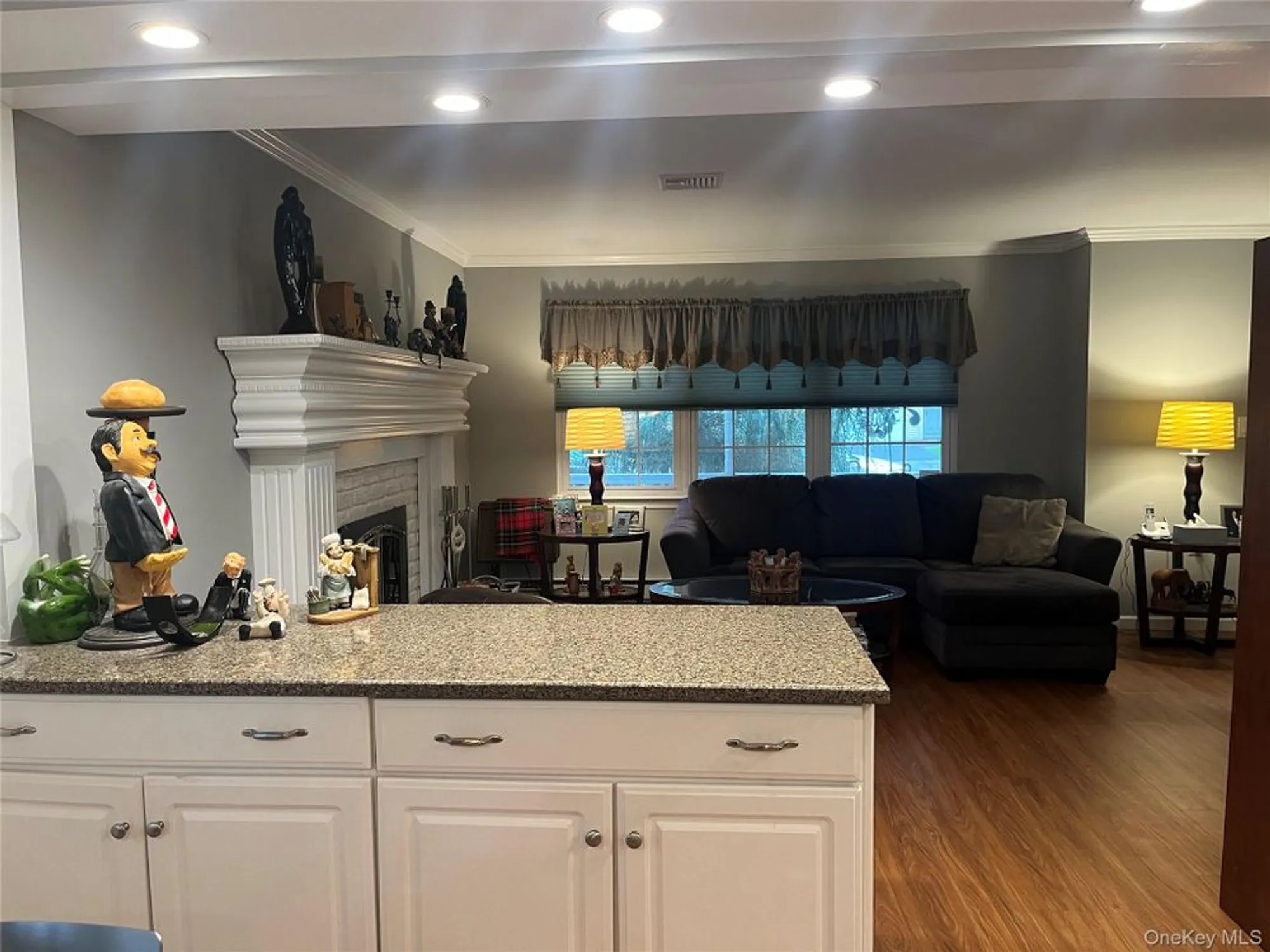 Property Slideshow image 7 of 30 | 194 canterbury dr, Ridge, NY, 11961