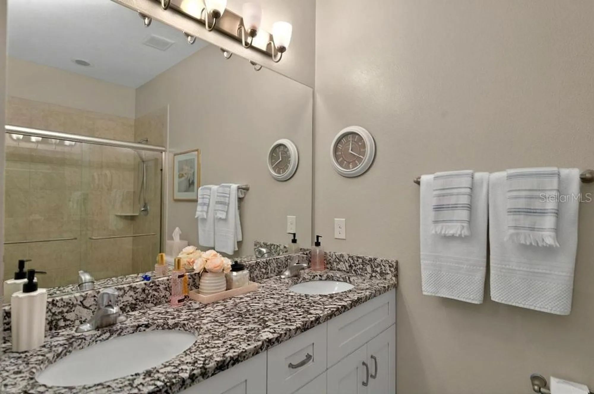 Property Slideshow image 31 of 38 | 27121 white plains way, Leesburg, FL, 34748