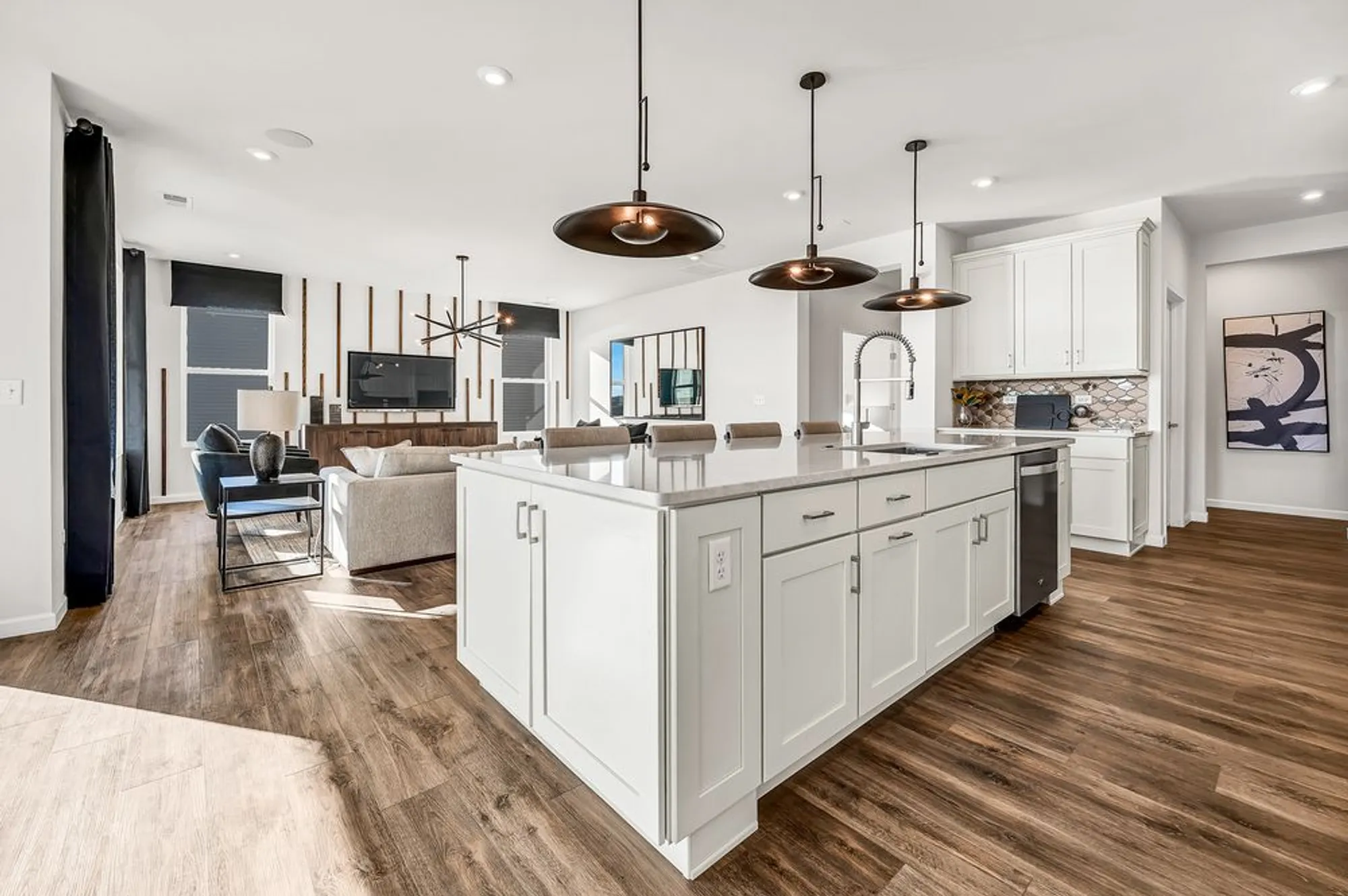 Property Slideshow image 8 of 22 | , Aurora, IL, 60503