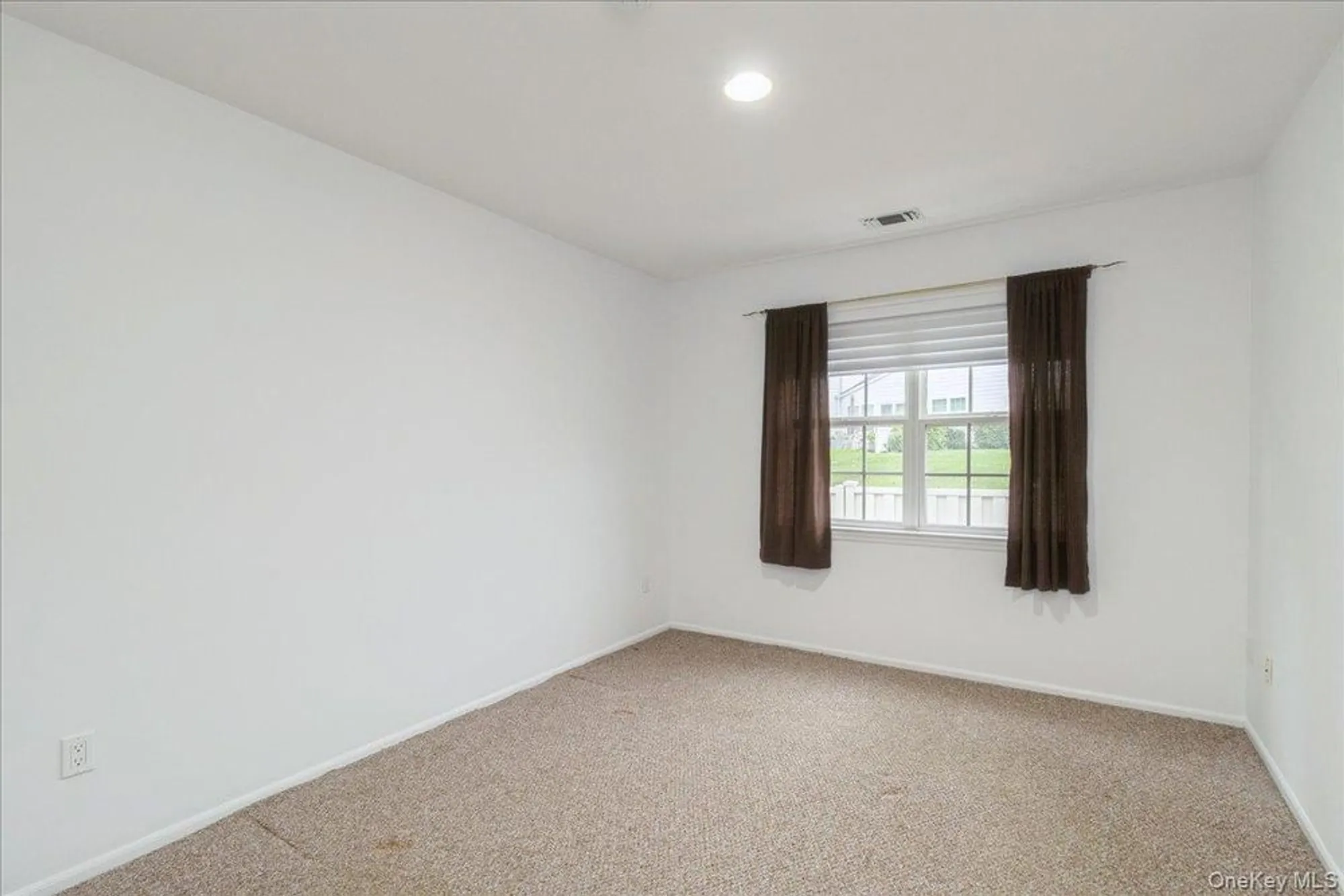 Property Slideshow image 15 of 22 | 163 theodore dr, Coram, NY, 11727