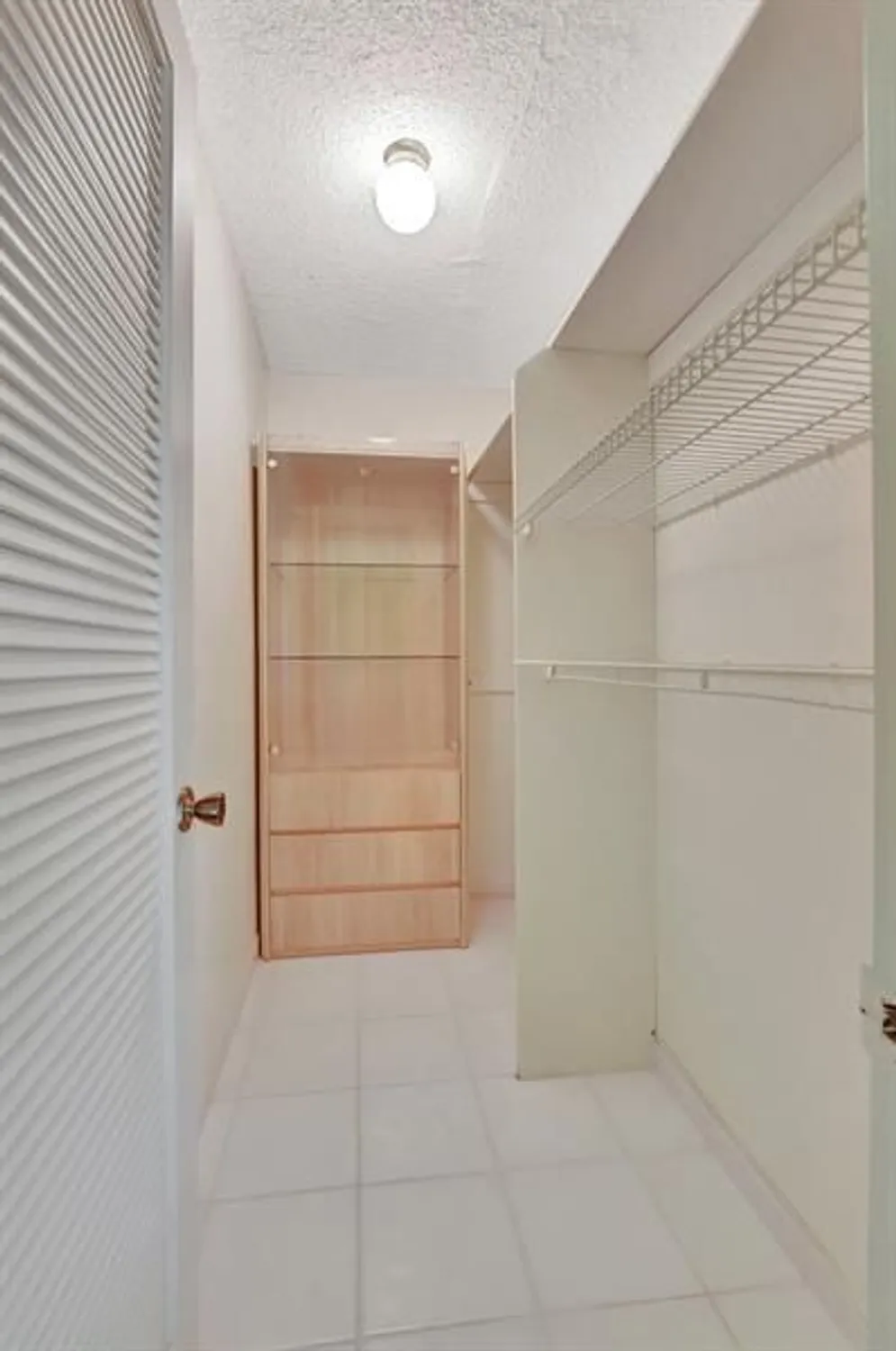 Property Slideshow image 12 of 67 | 204 burgundy e unit e, Delray Beach, FL, 33484