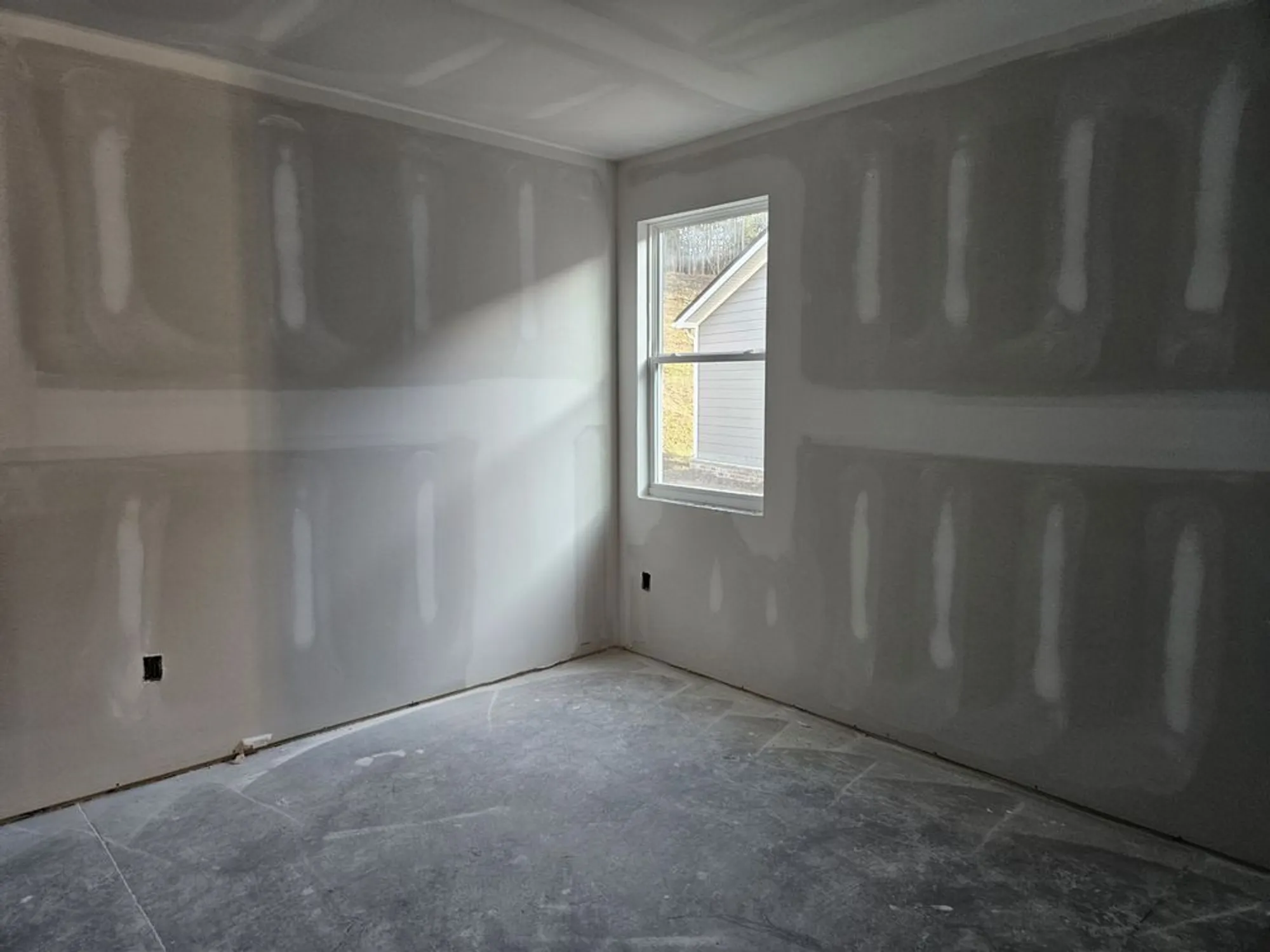 Property Slideshow image 7 of 27 | 360 stonehaus cir, Antioch, TN, 37013