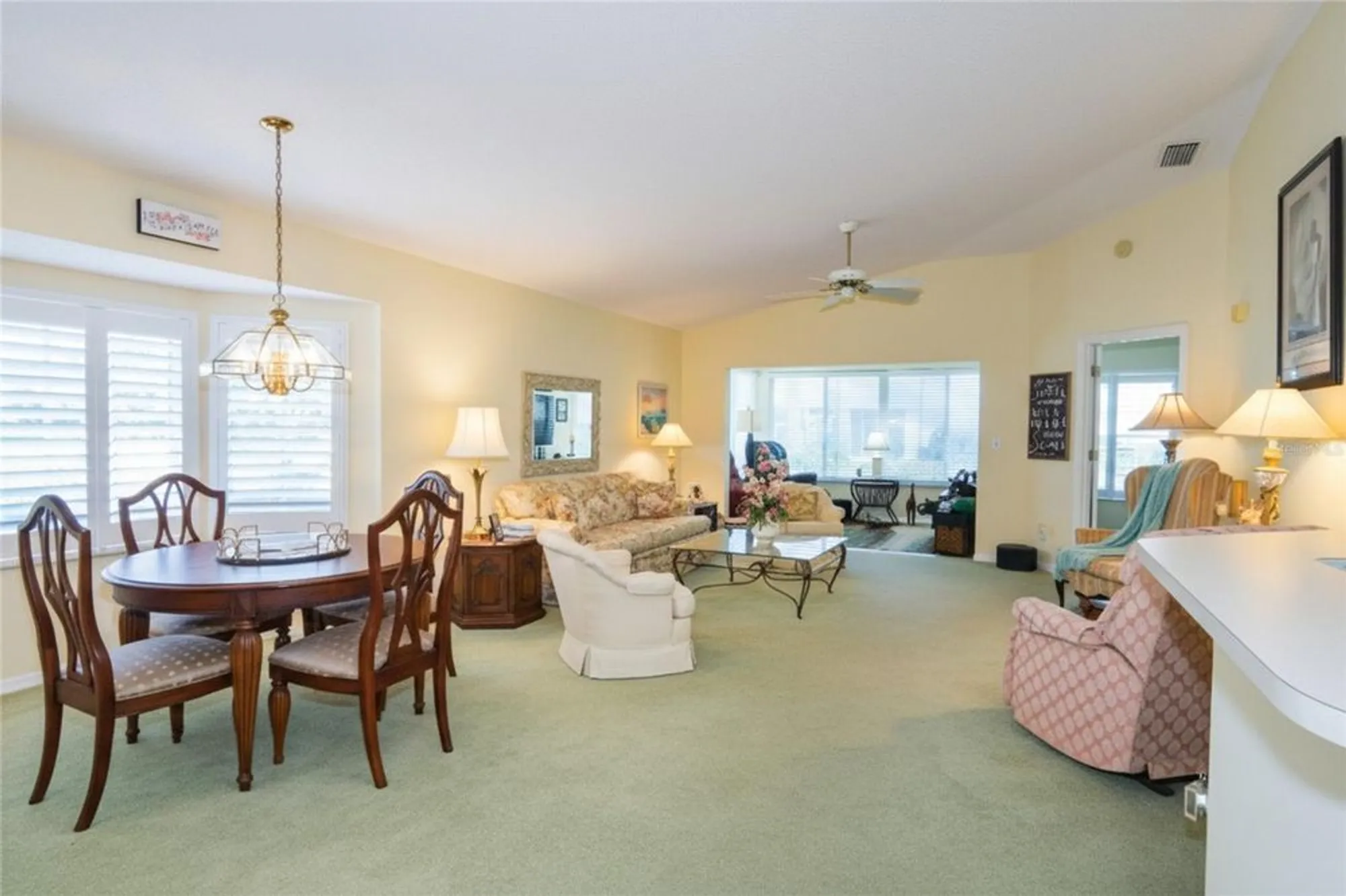 Property Slideshow image 11 of 38 | 2429 new haven cir # 64, Sun City Center, FL, 33573