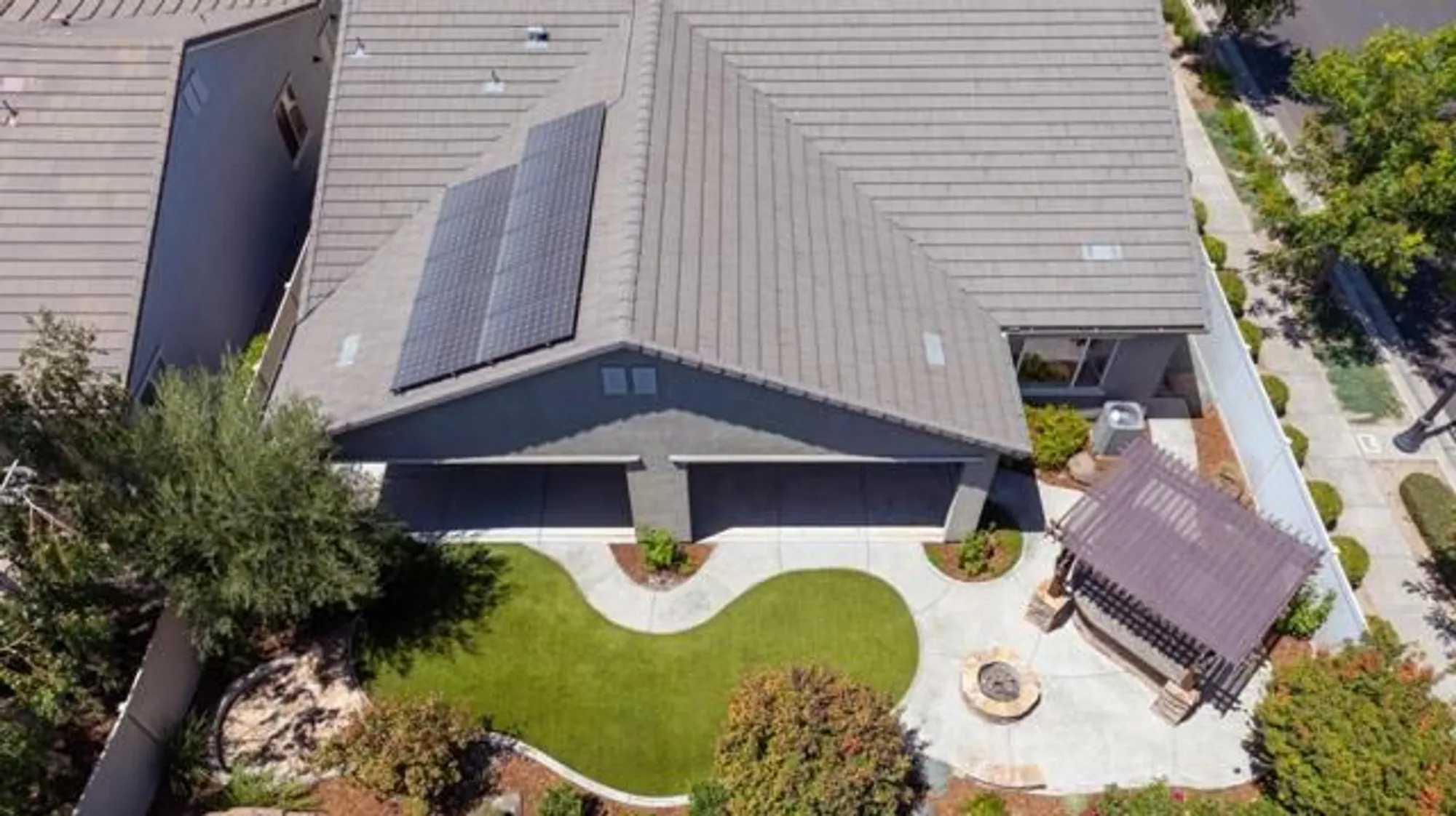 Property Slideshow image 70 of 107 | 2690 steeple run ln, Manteca, CA, 95336