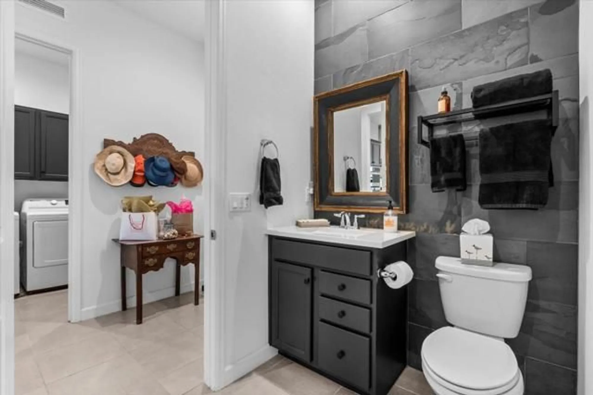 Property Slideshow image 19 of 51 | 132 claret, Rancho Mirage, CA, 92270