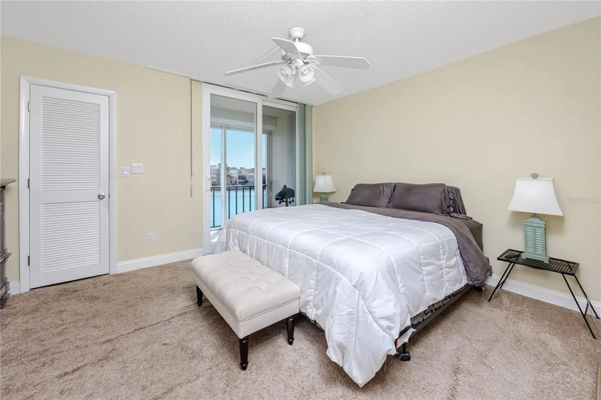 Property Slideshow image 19 of 59 | 7645 sun island dr 304, South Pasadena, FL, 33707