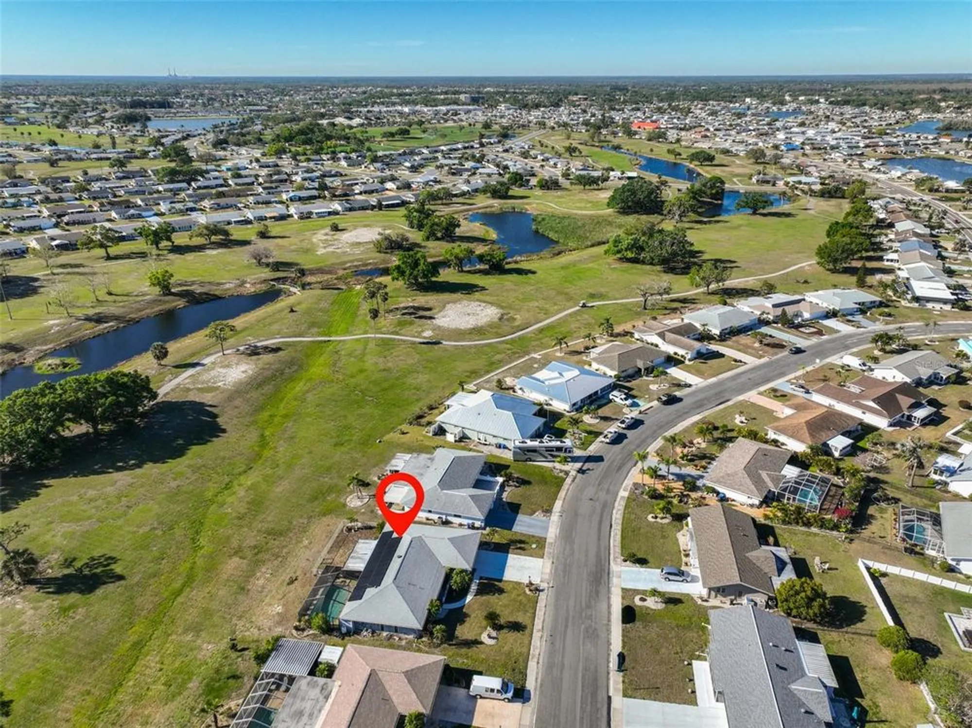 Property Slideshow image 4 of 53 | 672 allegheny dr, Sun City Center, FL, 33573