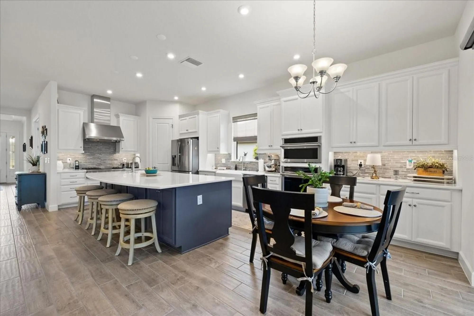 Property Slideshow image 11 of 91 | 11398 juglans dr, Odessa, FL, 33556