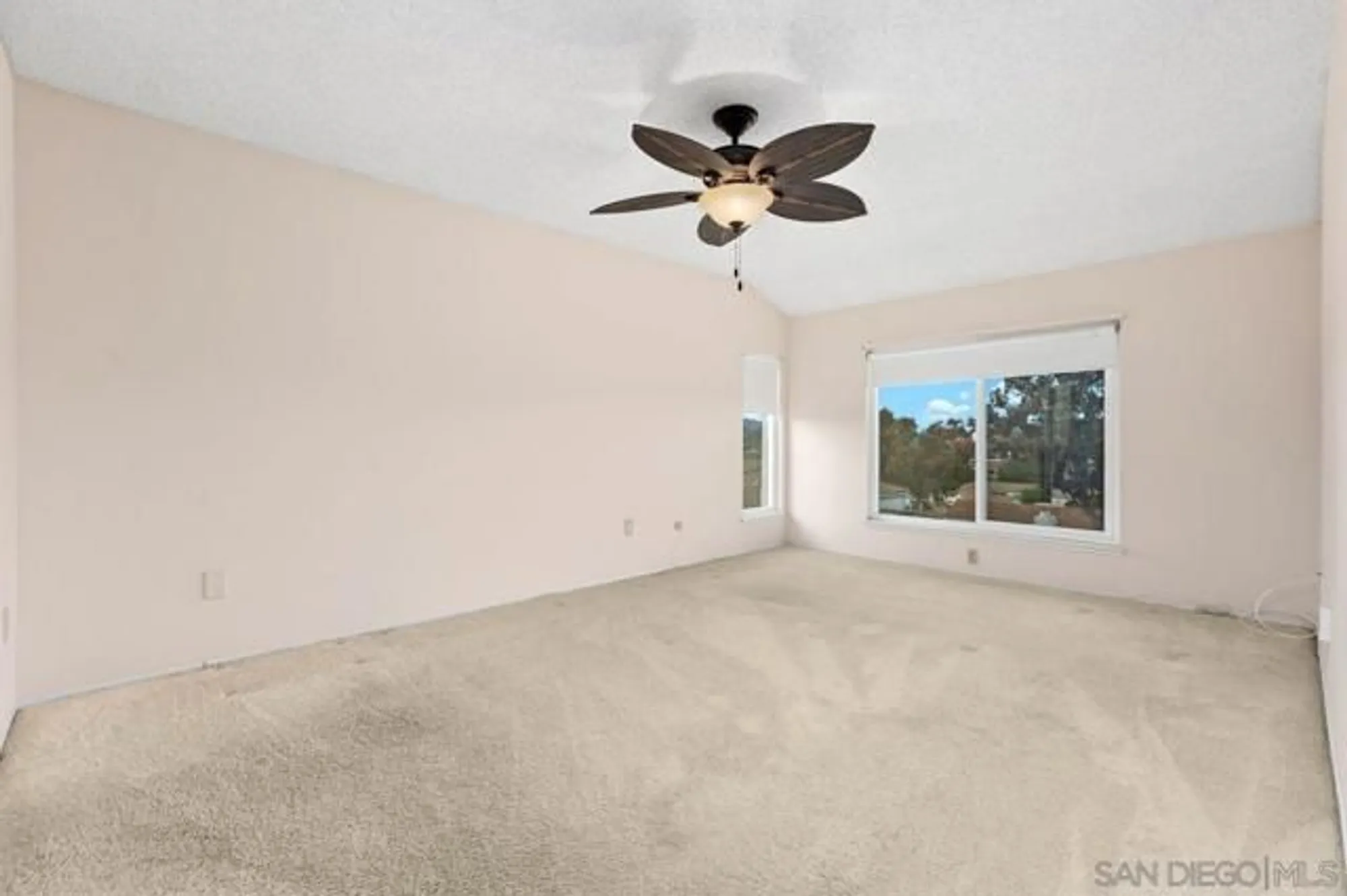 Property Slideshow image 29 of 39 | 17465 plaza animado 147, San Diego, CA, 92128